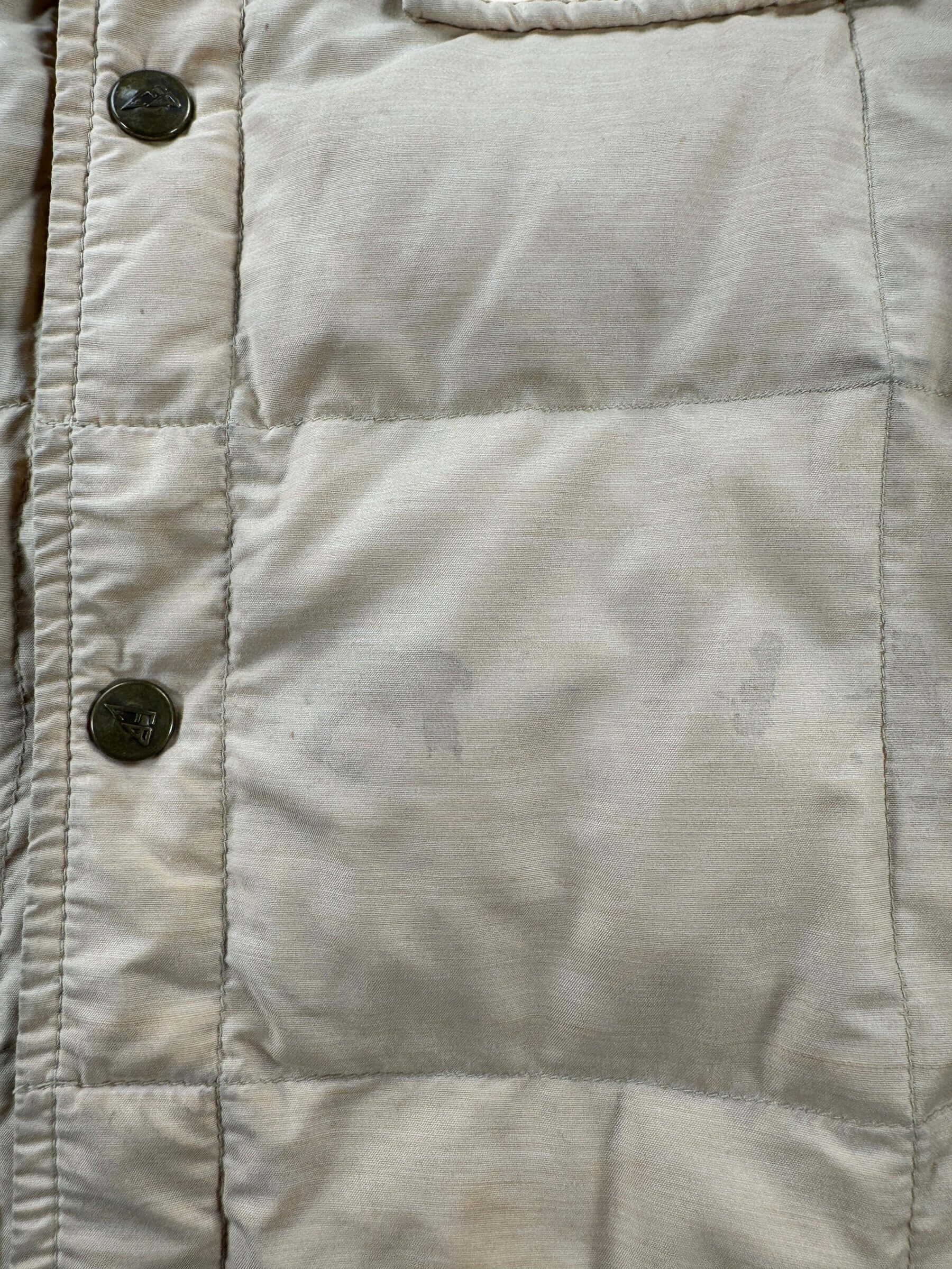 Stains on Vintage Eddie Bauer Lightweight Jacket SZ S