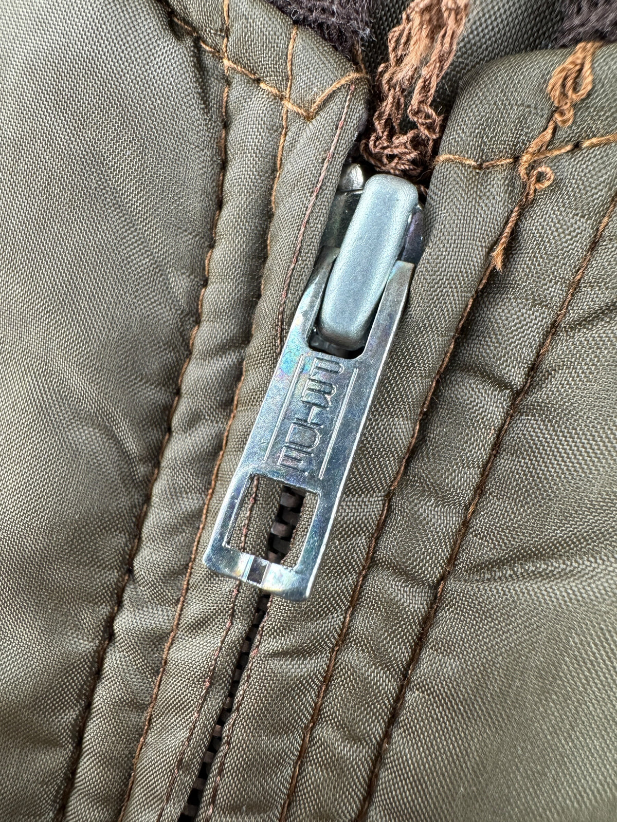 Zipper on Vintage Quilted Brown Vest SZ M
