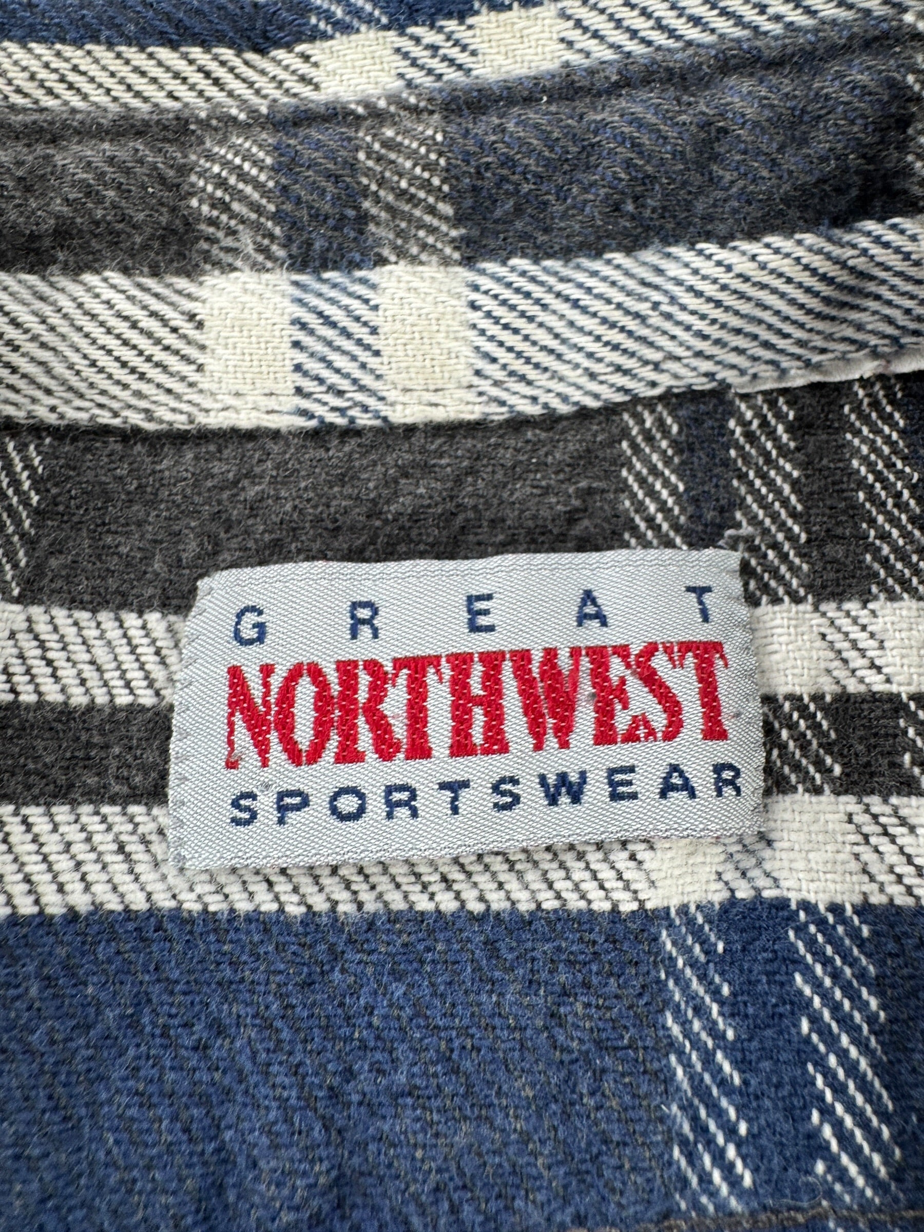 Graphic of Vintage Great Northwest Cotton Flannel SZ L