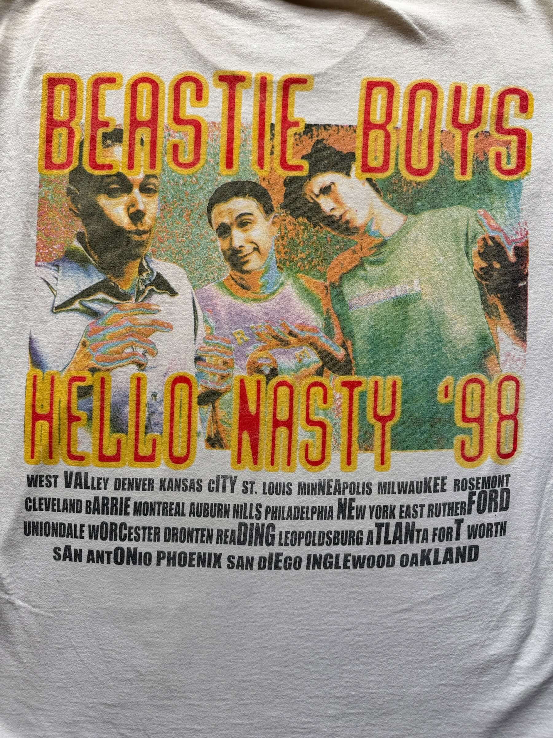 back graphic on Vintage 1998 Beastie Boys Hello Nasty Tour Tee SZ XL