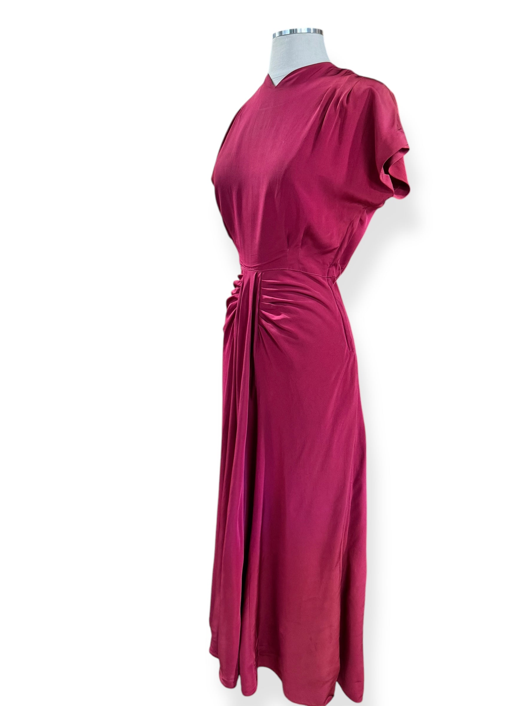 Side view of 1940s Du Barry Red Rayon Dress S