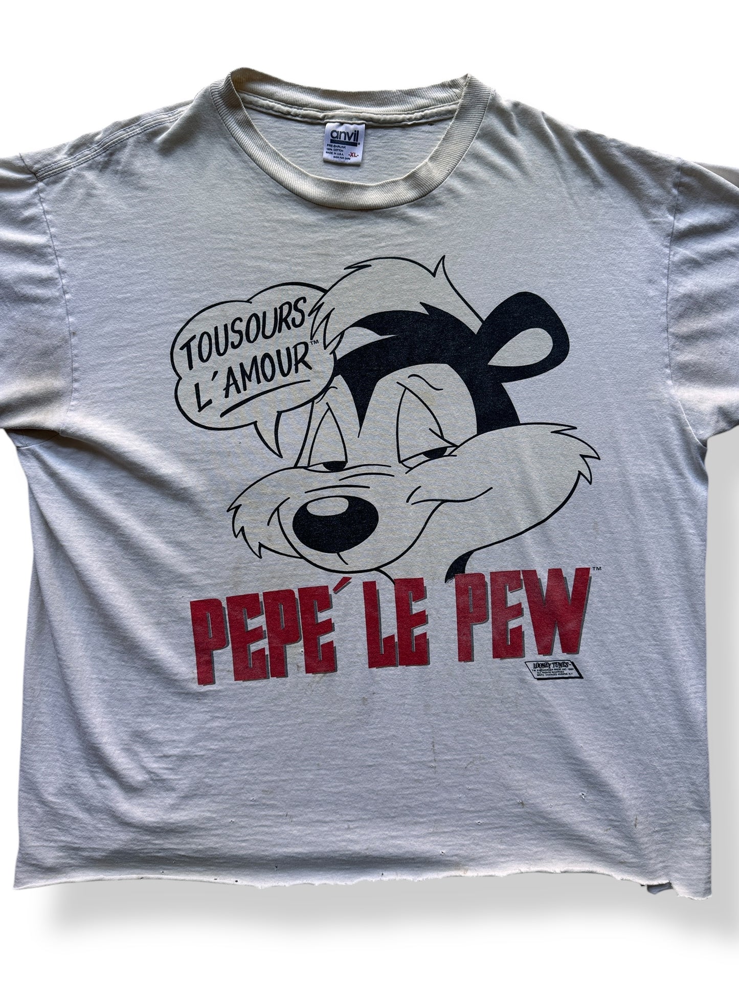 Front Close Up of Vintage Pepe LePew Thrasher Tee SZ XL