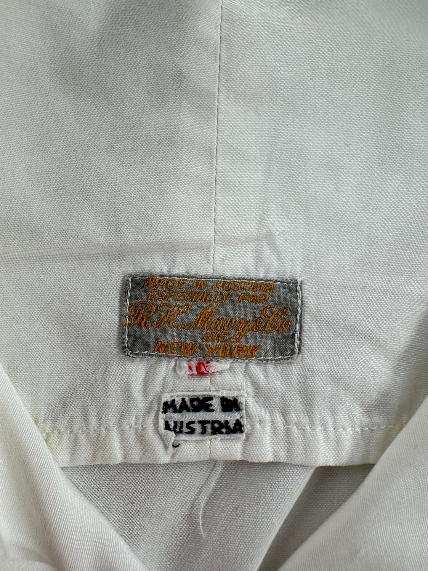 Label on Vintage 50s White Ski Jacket SZ 42 (Fits S)