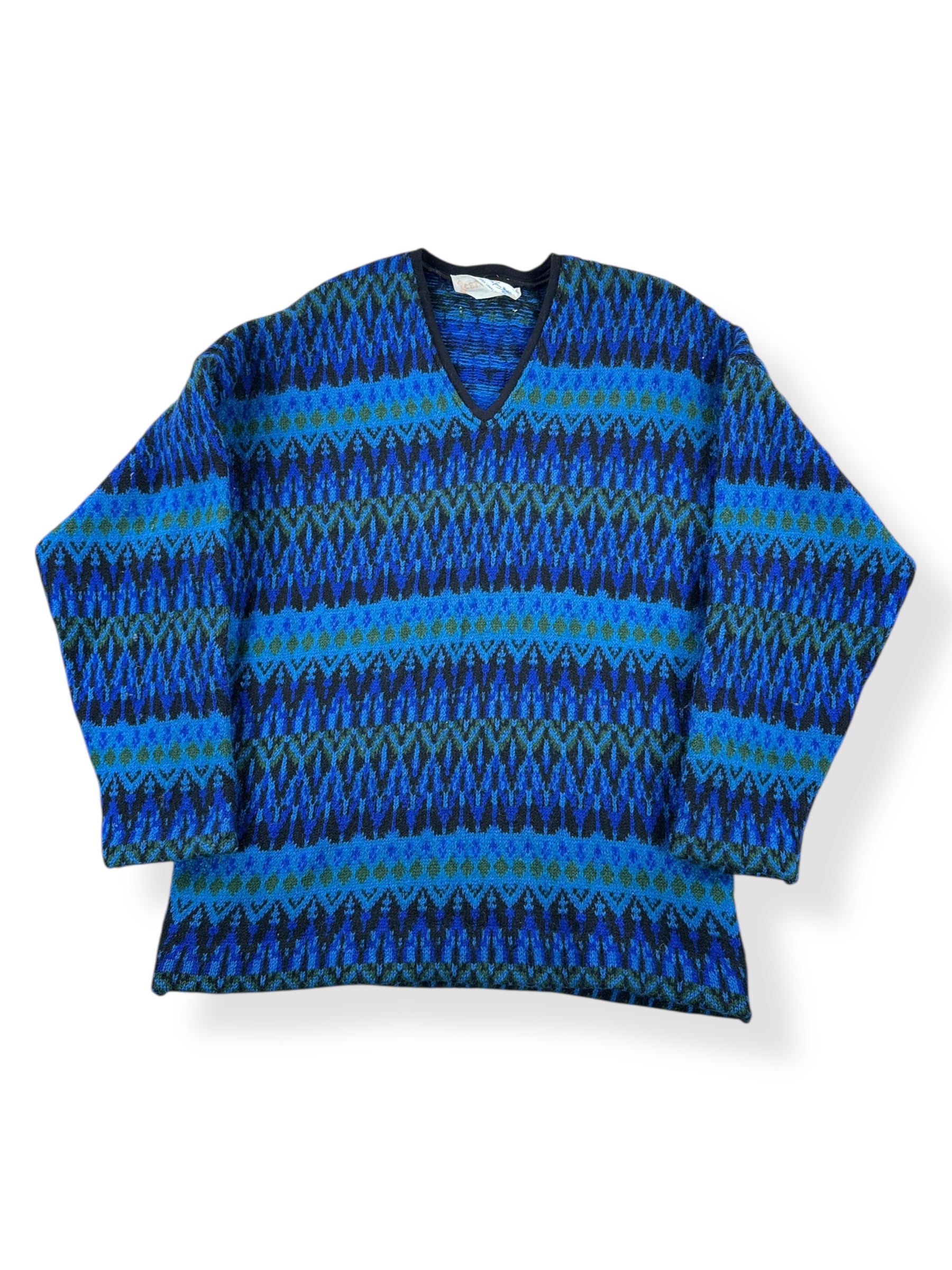 Front of Vintage Iceland Blue Ski Sweater SZ M