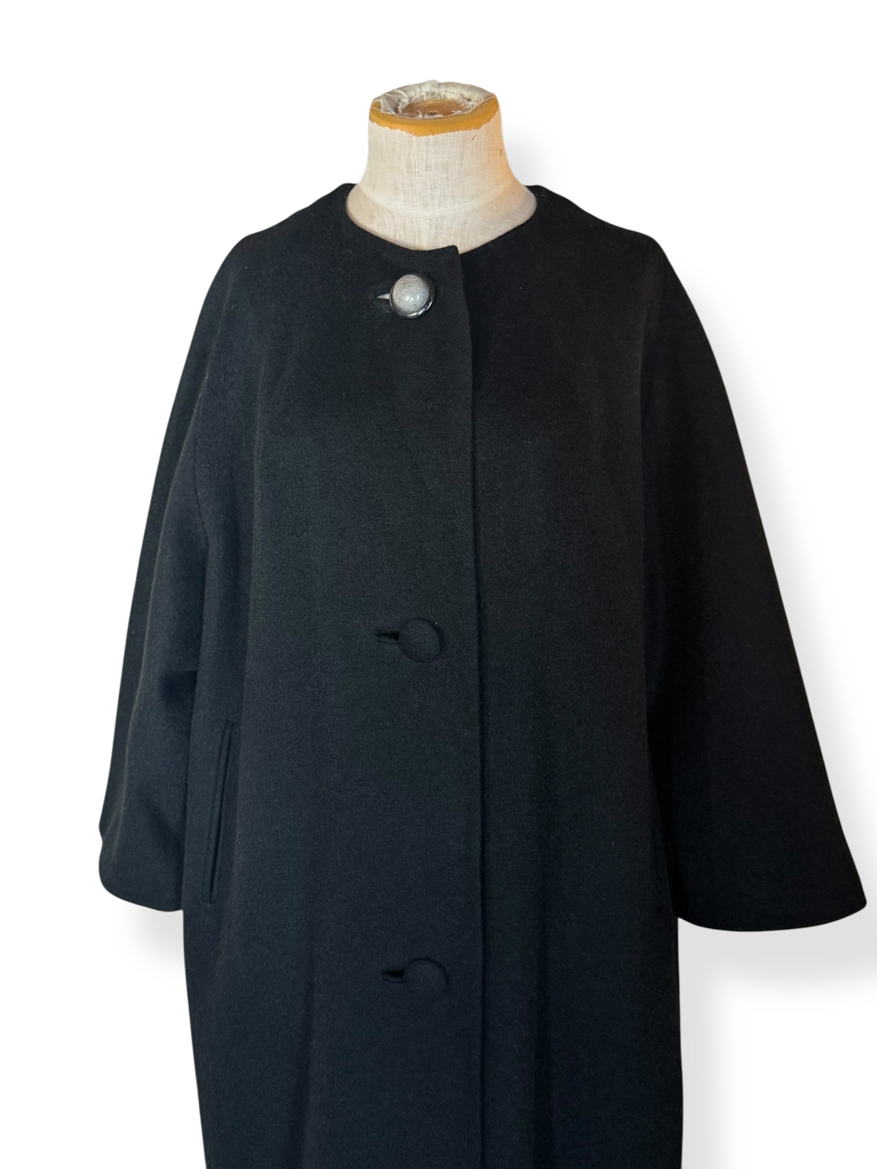 Front of 1960s Classic Lilli Ann Coat M-L