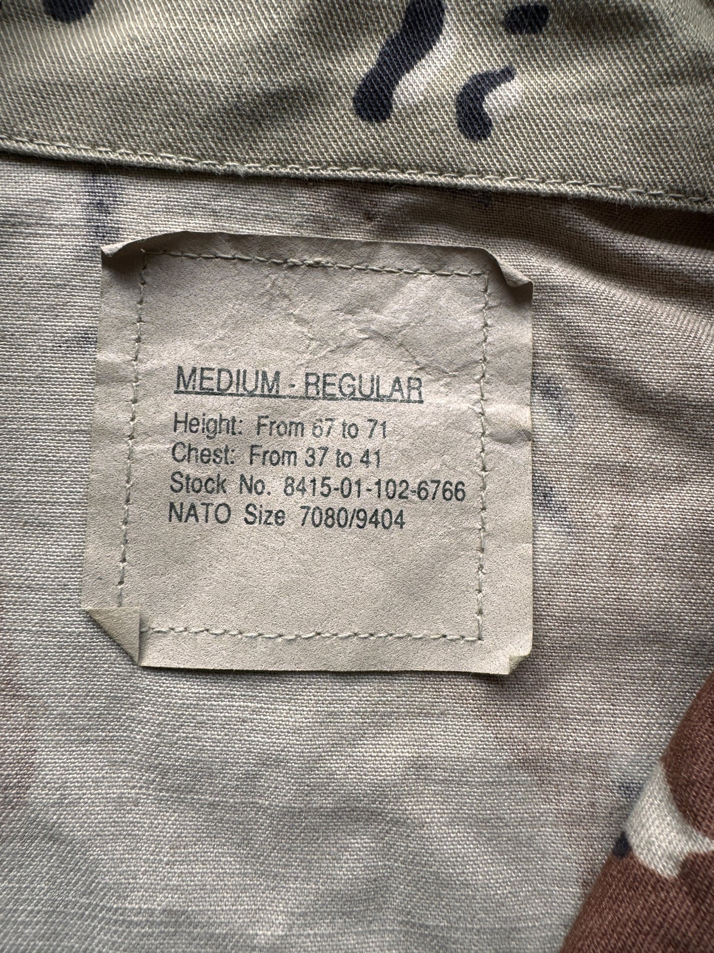 tag on Vintage Chocolate Chip Desert Camo Military Top SZ M