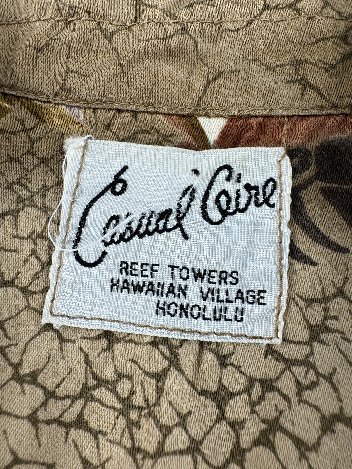 Tag on Vintage Casual Coire Aloha Shirt SZ M