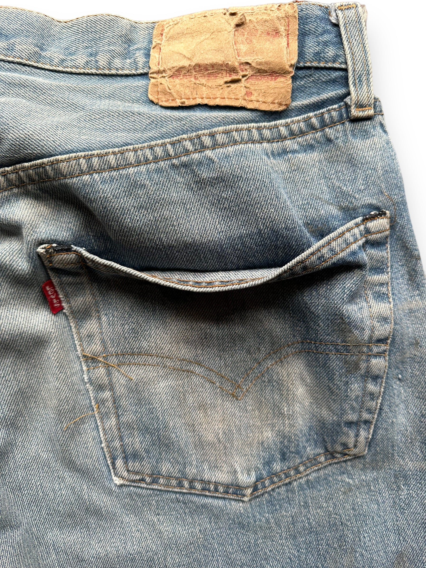 Levis l32 hot sale