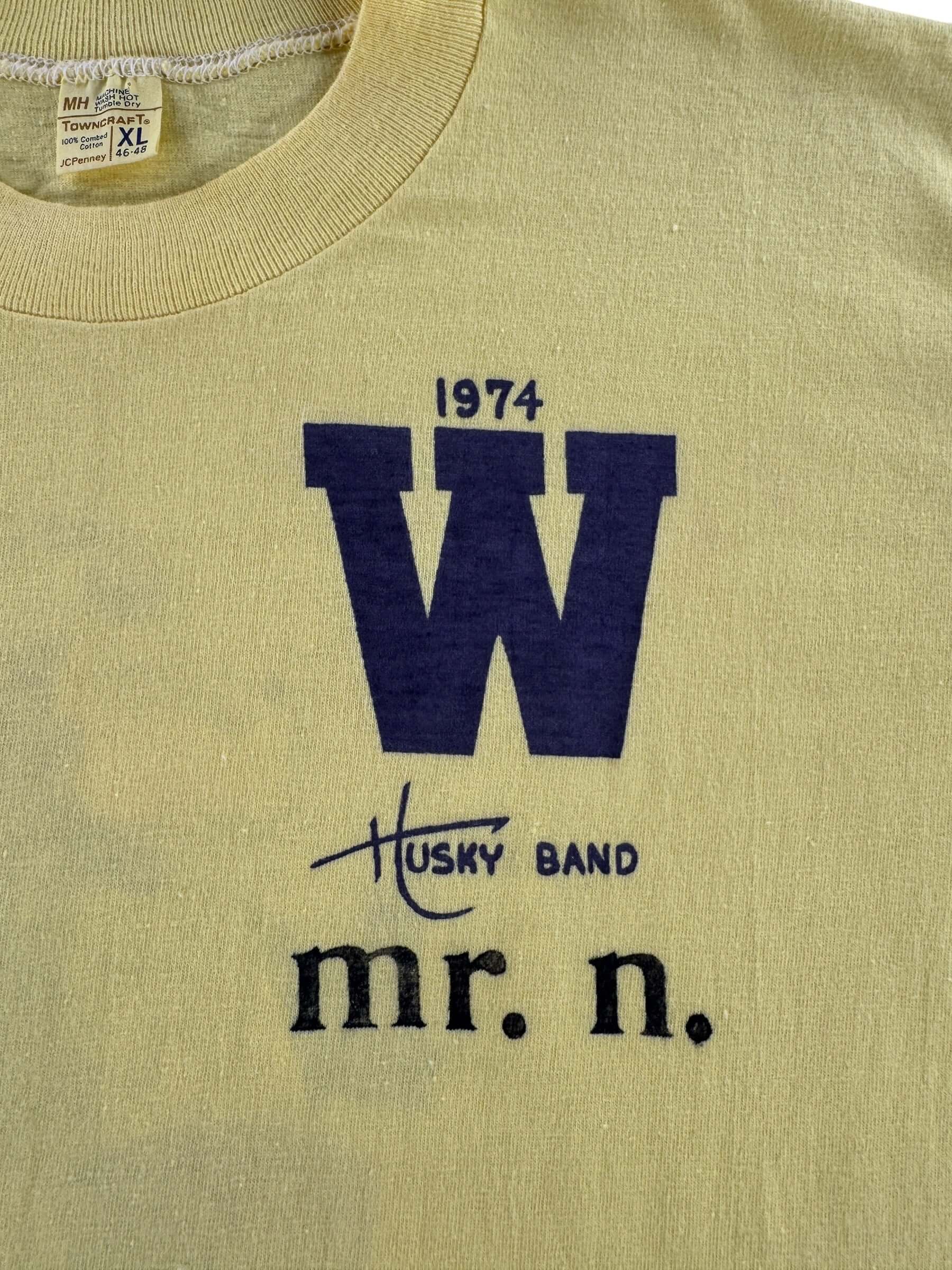 Graphic of Vintage 1974 Huskies Band Tee SZ XL (Fits M/L)