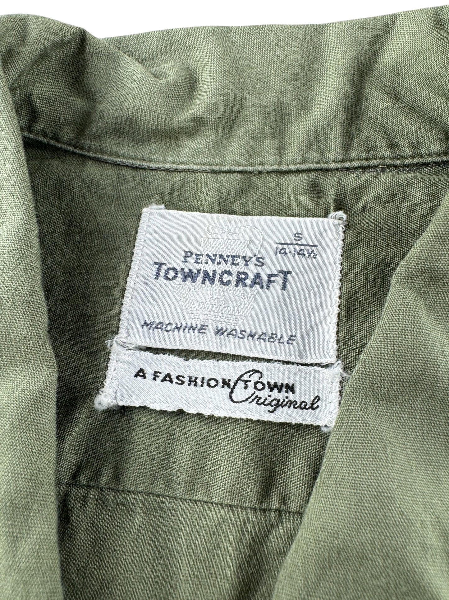 Tag on Vintage 60's Towncraft Button Up Shirt SZ S