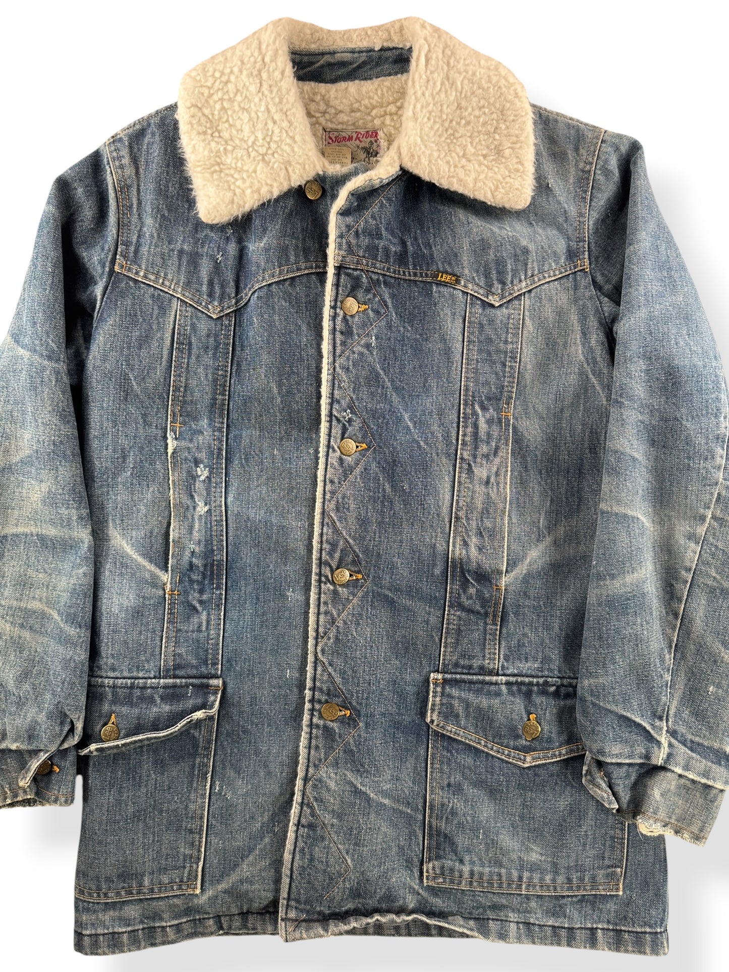 Close-up of Vintage 70’s Faded Lee Storm Rider Sherpa Jacket SZ L