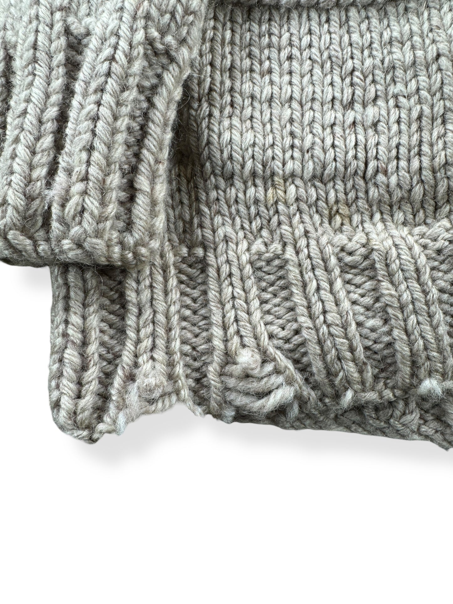 Unthreading on Vintage Basset Hound Cowichan Style Sweater SZ M