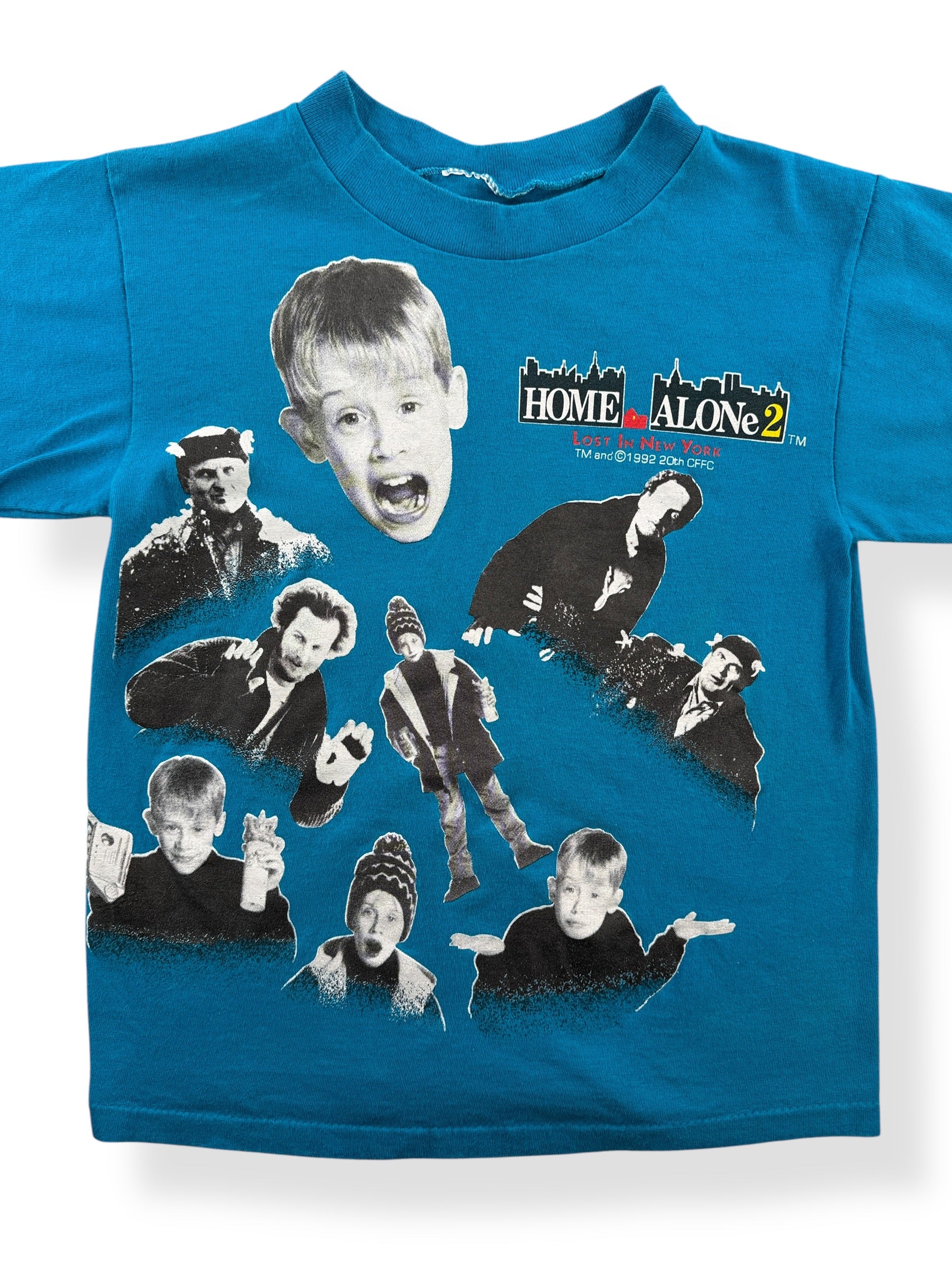 Front Close Up of Vintage Home Alone 2 Tee Kids SZ Y L (Fits Adult XS)