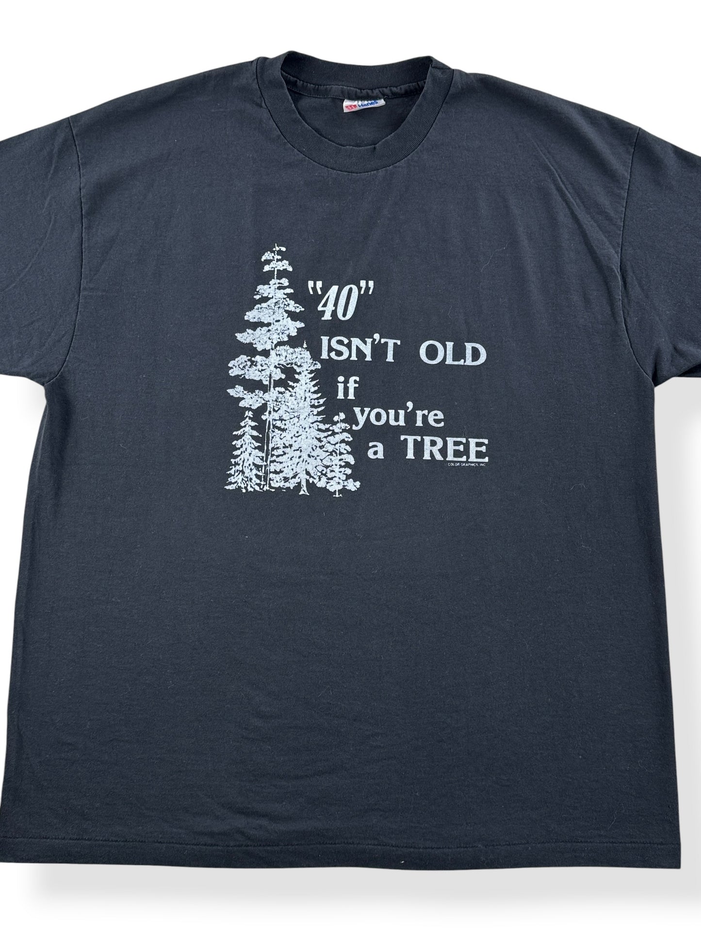 Front Close Up of Vintage 40 Isn't Old for a Tree Tee SZ XL