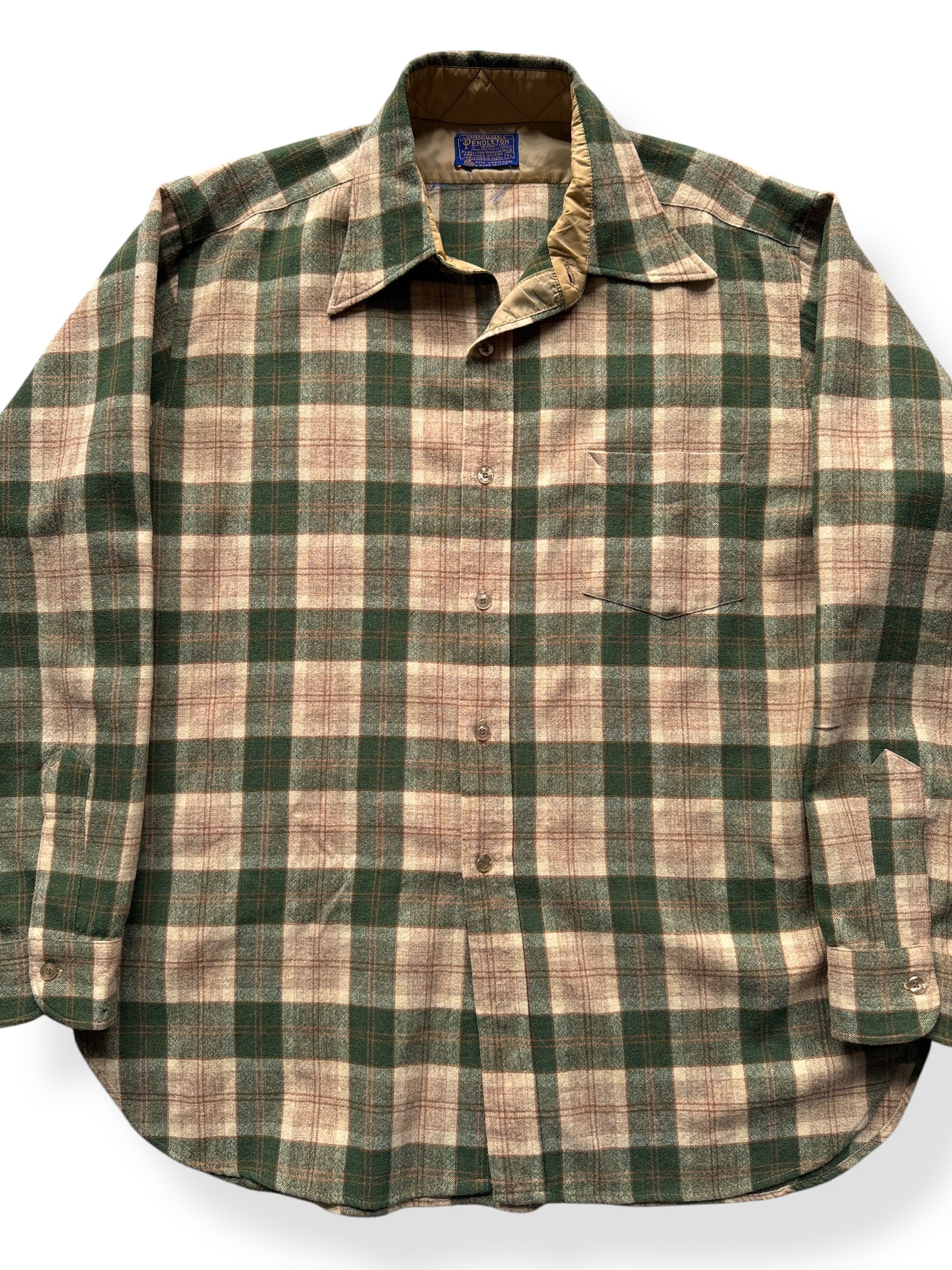 Front Close Up of Vintage Green and Tan Pendleton Wool Flannel SZ XL