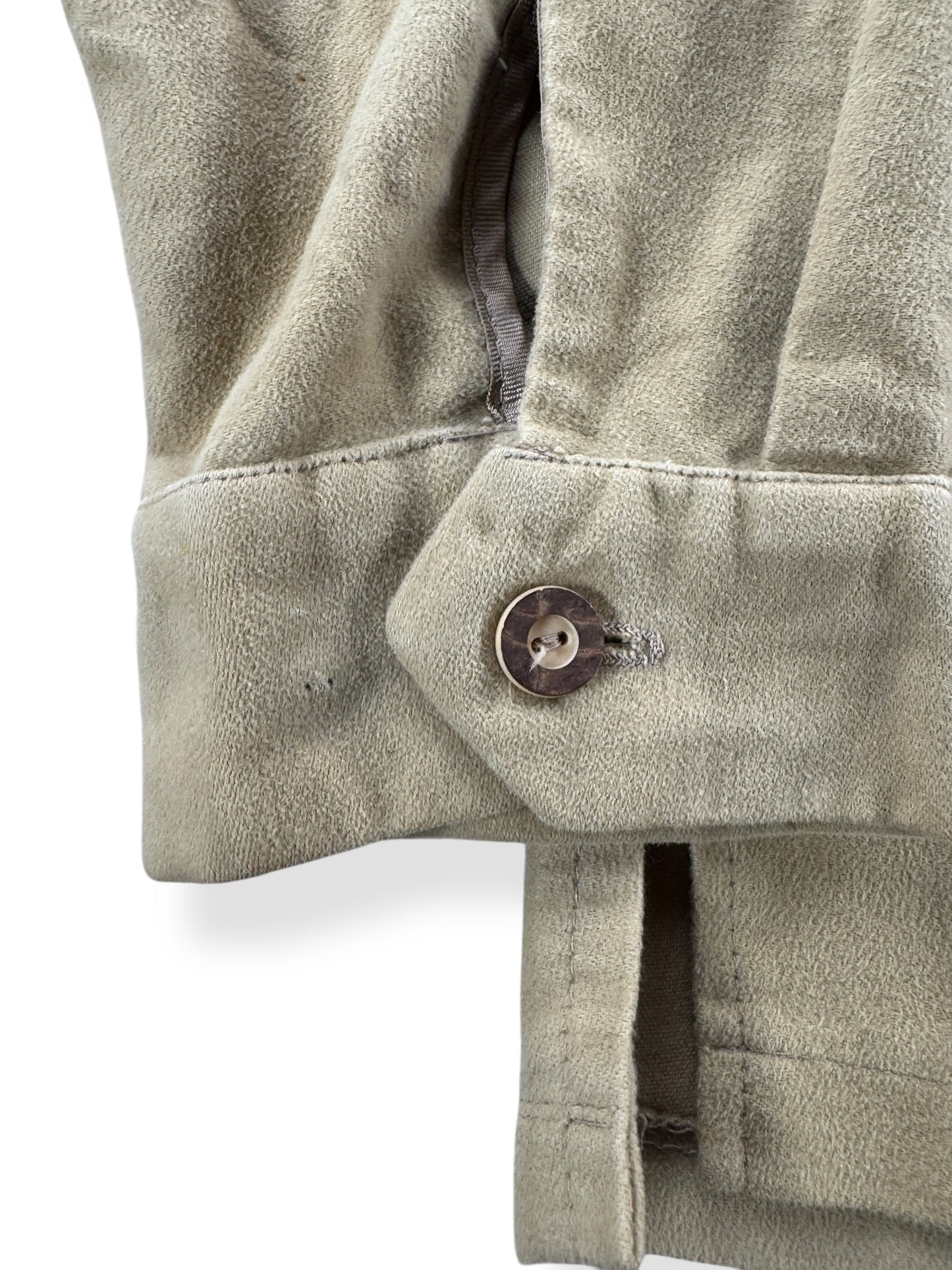 Missing Button on Vintage 50s Peters Whaler Shirt SZ M