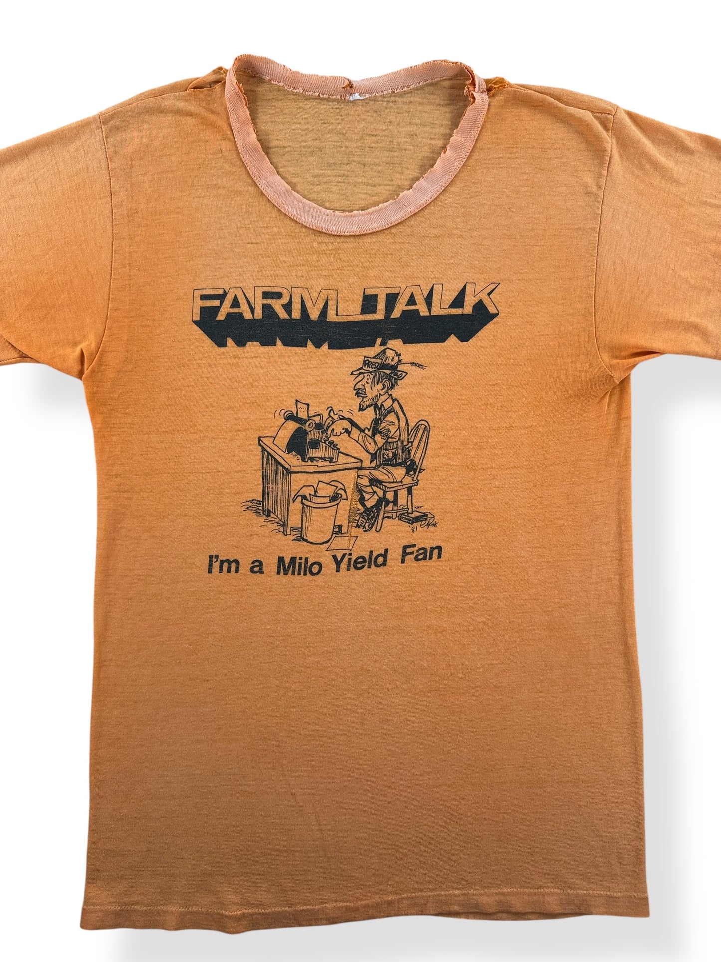 Front Close Up of Vintage Farming Newspaper Tee SZ S AS IS