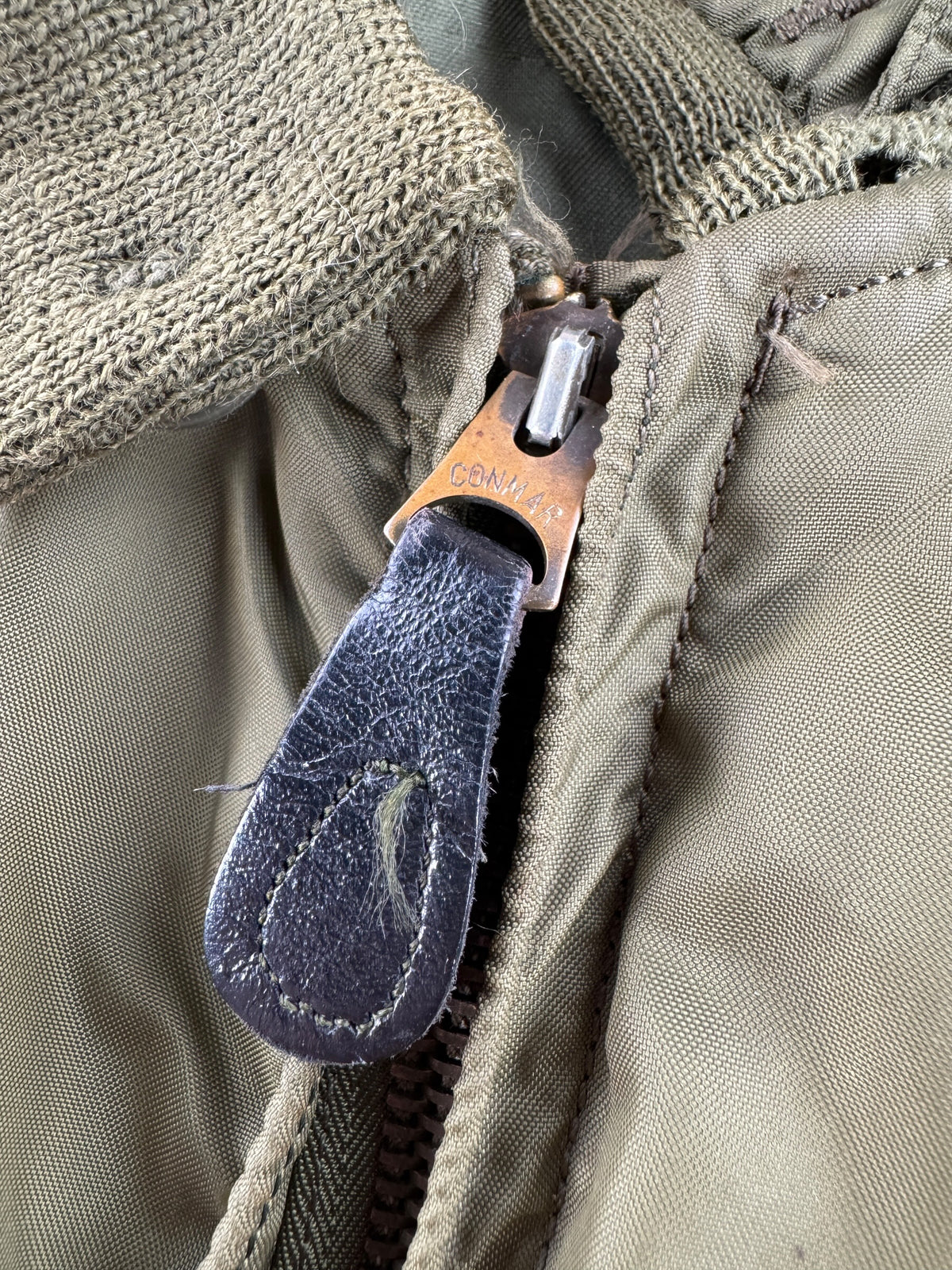 Zipper on Vintage Vietnam Winter Flyers Jacket w/ Patches SZ 46
