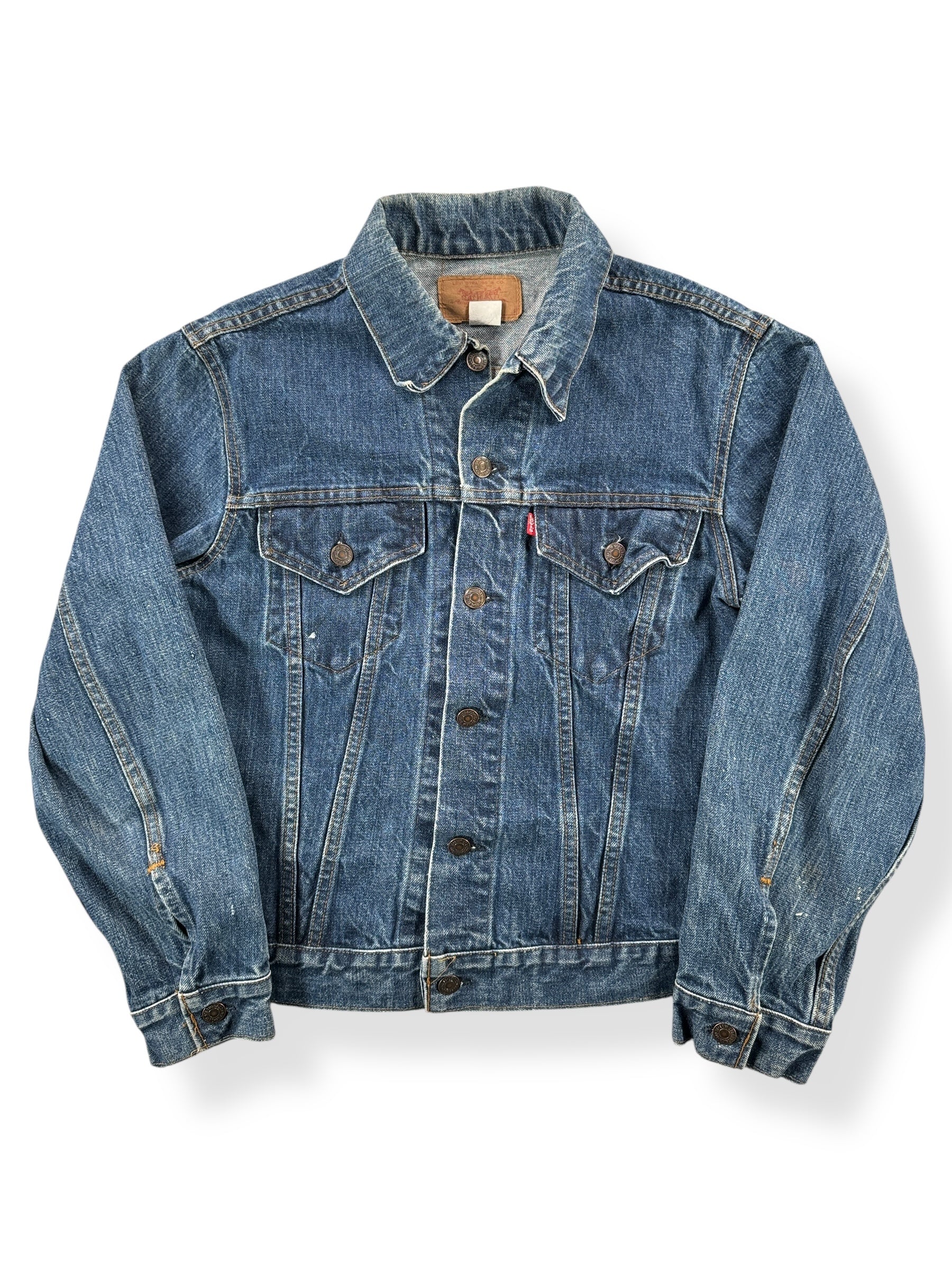 Front of Vintage Dark Levis 2-Pocket Trucker Jacket SZ M