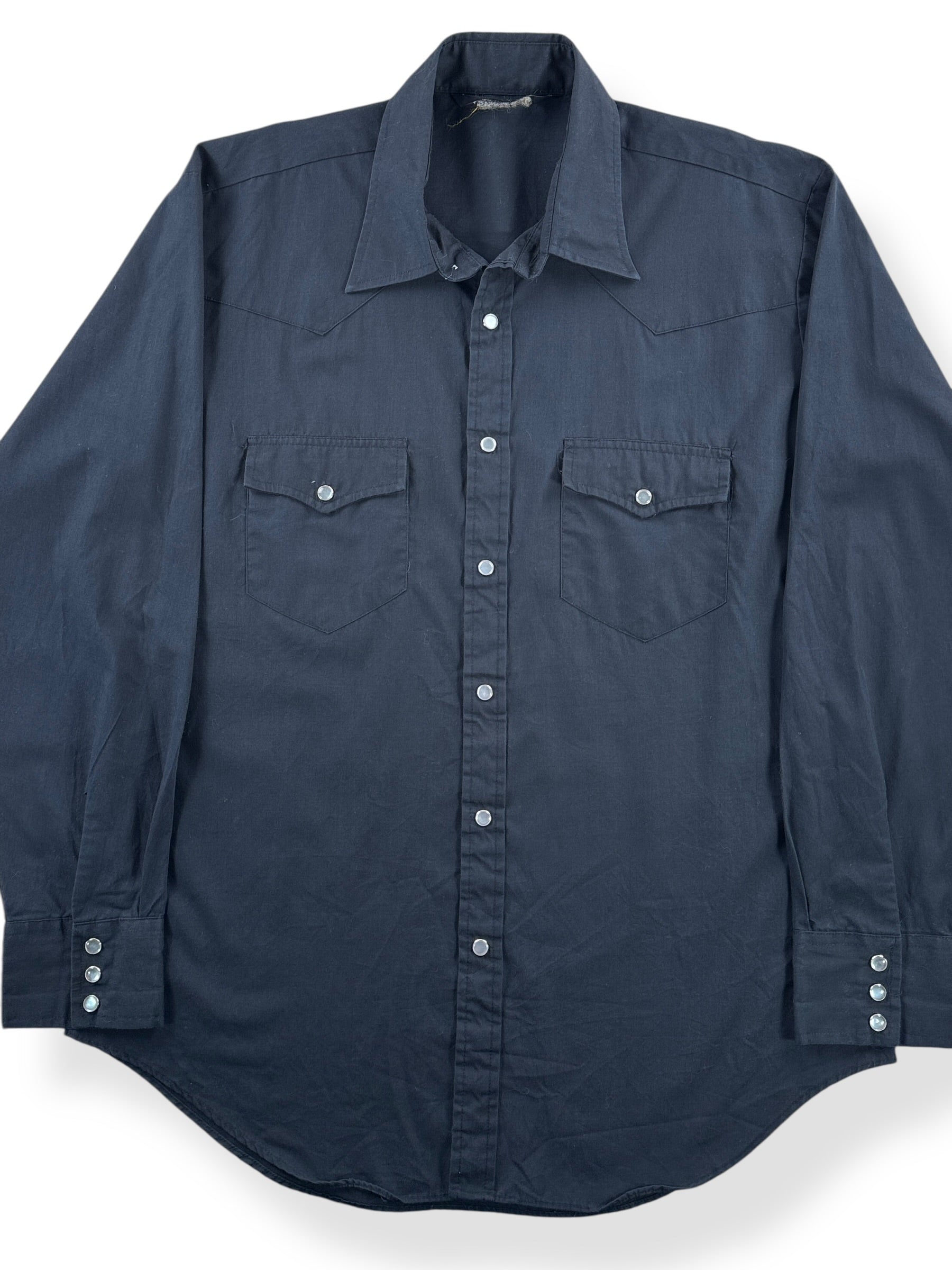 Front Close Up of Vintage Black Sunbelt Poly Cotton Pearl Snap Shirt SZ 16-34 (SZ L)