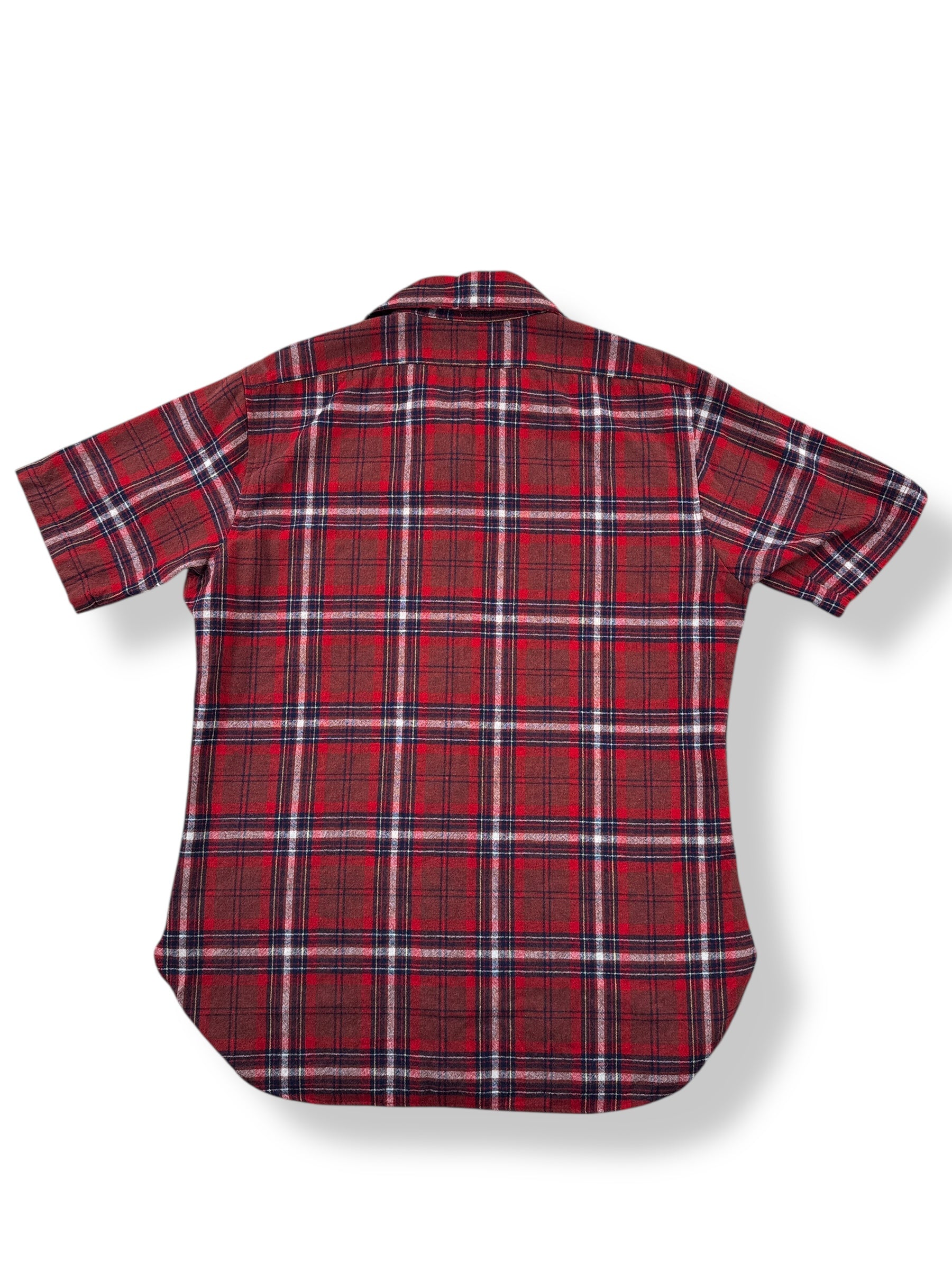 Back of Vintage Red Plaid Short Sleeve Pendleton Flannel SZ L
