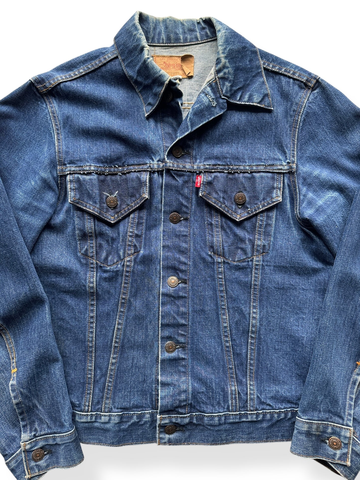 Front Close Up of Vintage Levis 70505 2-Pocket Trucker Jacket SZ 40