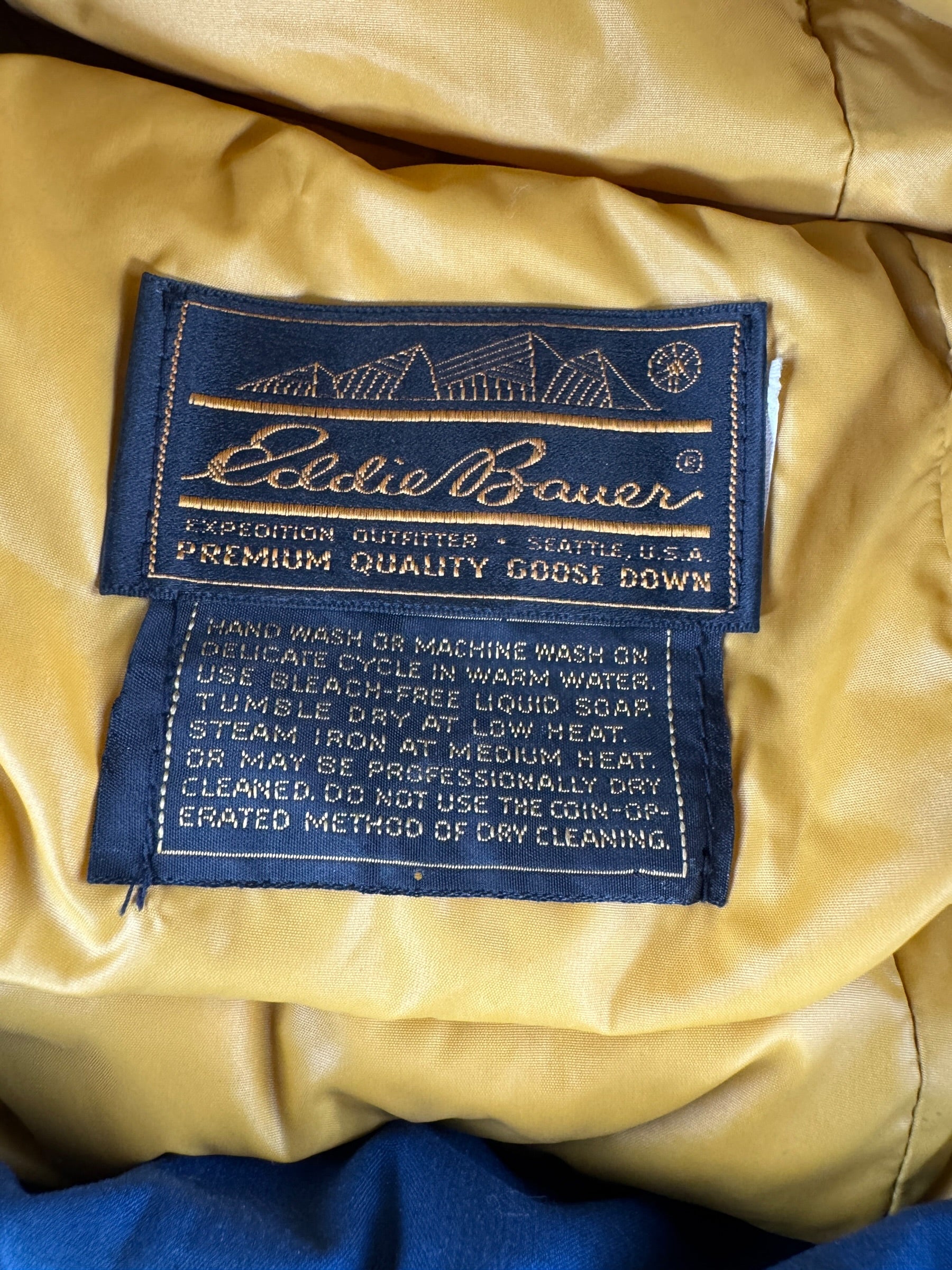 Label on Vintage Eddie Bauer Blue Down Parka SZ XL