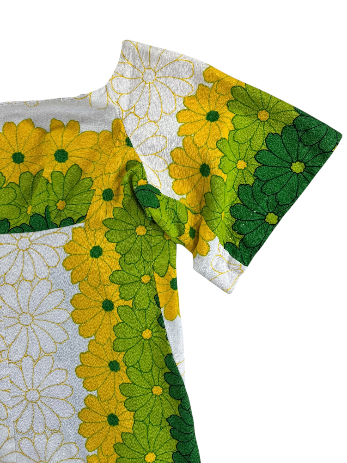 Left front sleeve view of 1960s Ui-Maikai Hawaiian Mini Dress L