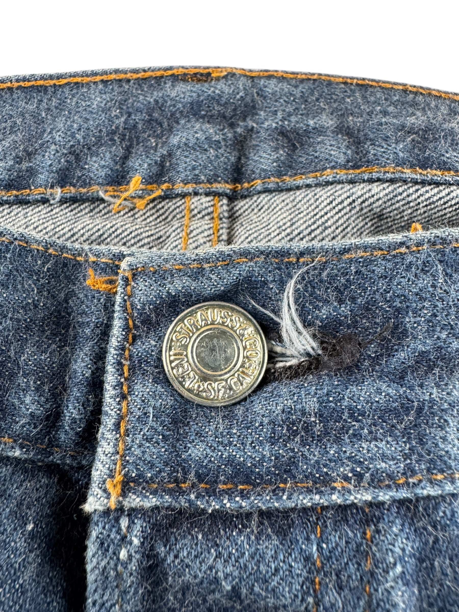Button on Vintage Dark Double Stitch Levis 501 Redline Jeans W40 - AS IS