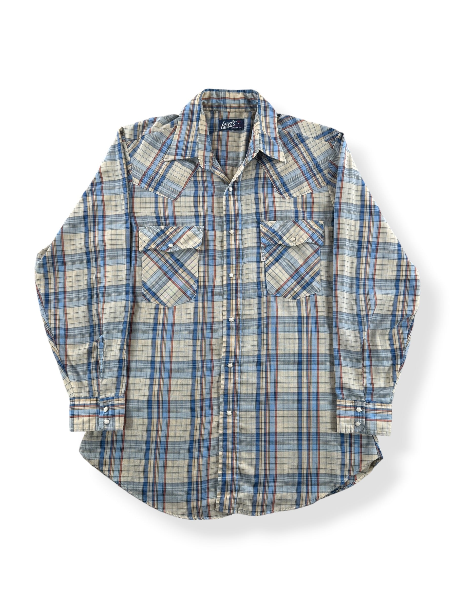Front of Vintage Levi's Plaid Pearlsnap SZ L