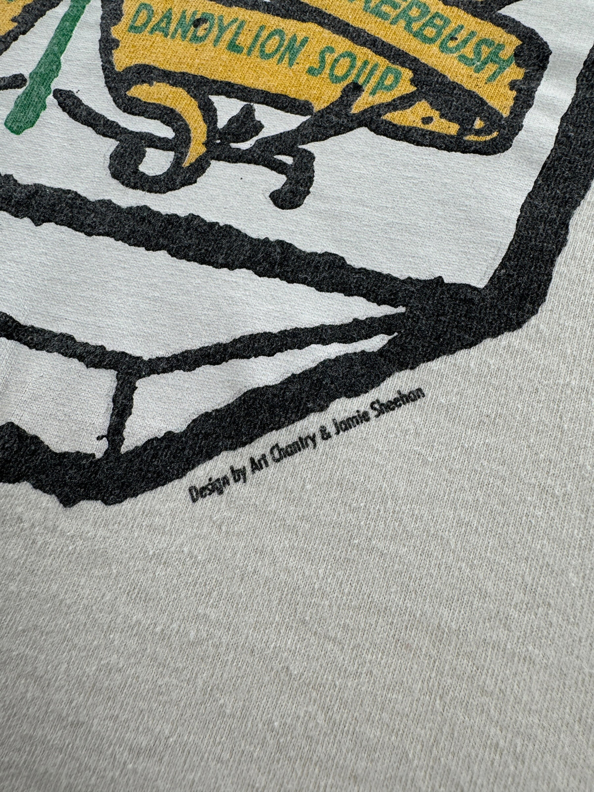 Artist name on front of Vintage 7 Year Bitch Hempfest Tee SZ XL