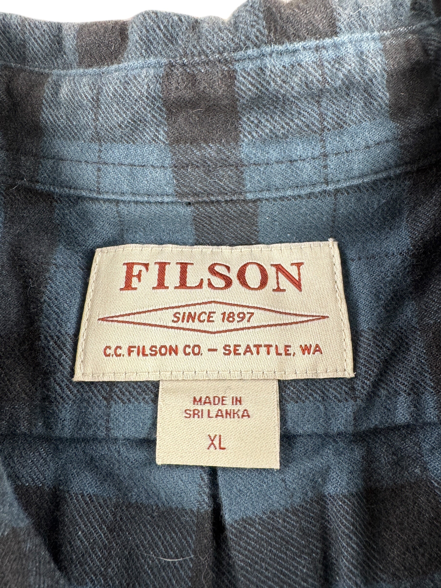 Tag on Filson Navy Guide Shirt SZ XL