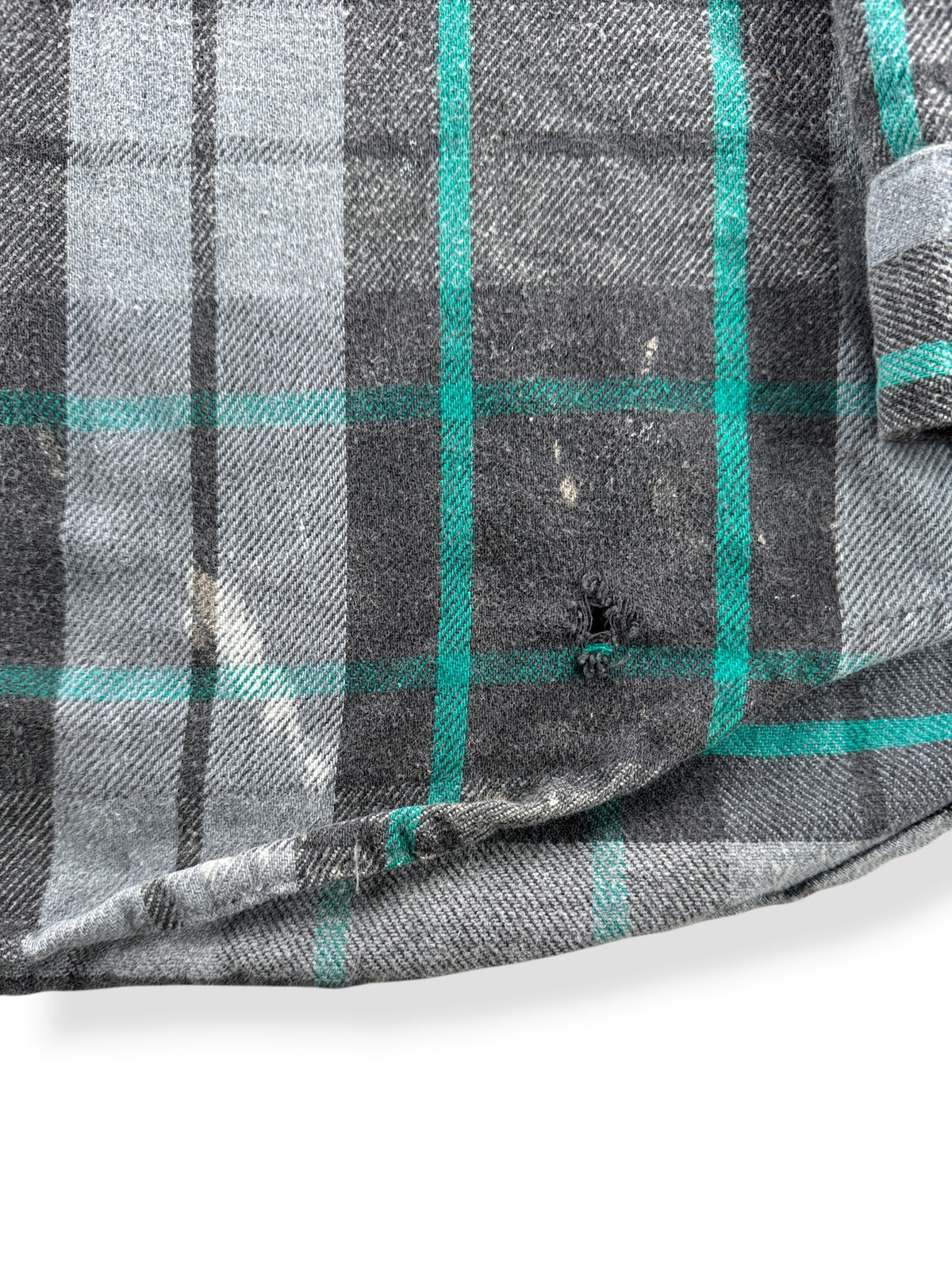 Ware on bottom hem of Vintage Gray Dakota Cotton Flannel SZ 2XL