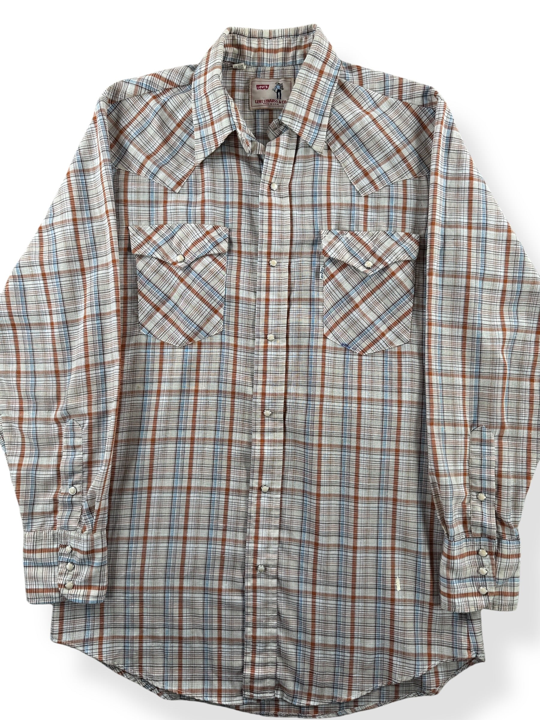 Front Close Up of Vintage Levi's Saddleman Label Pearl Snap Shirt SZ M Tall