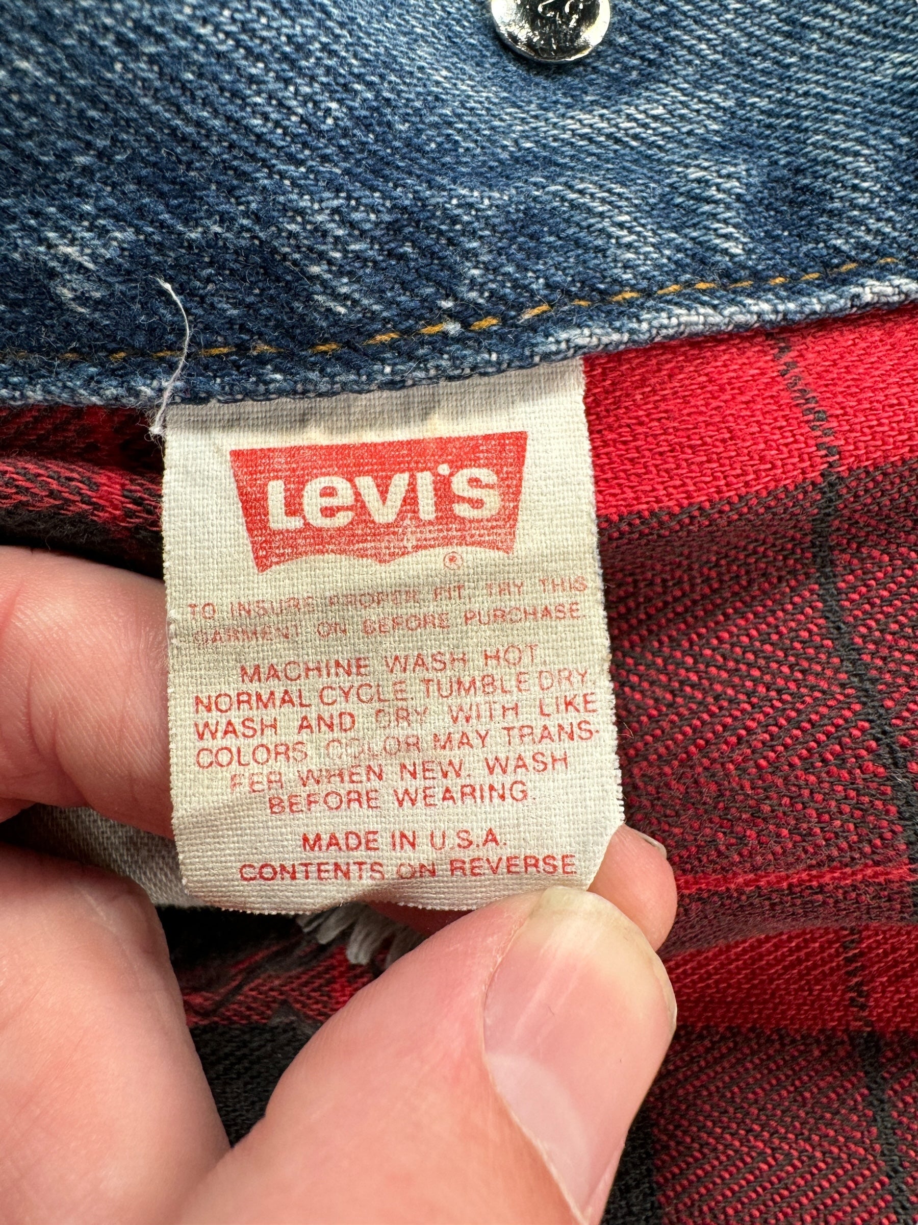 Tag on Vintage Levis 4 Pocket 57510 Trucker Jacket SZ L
