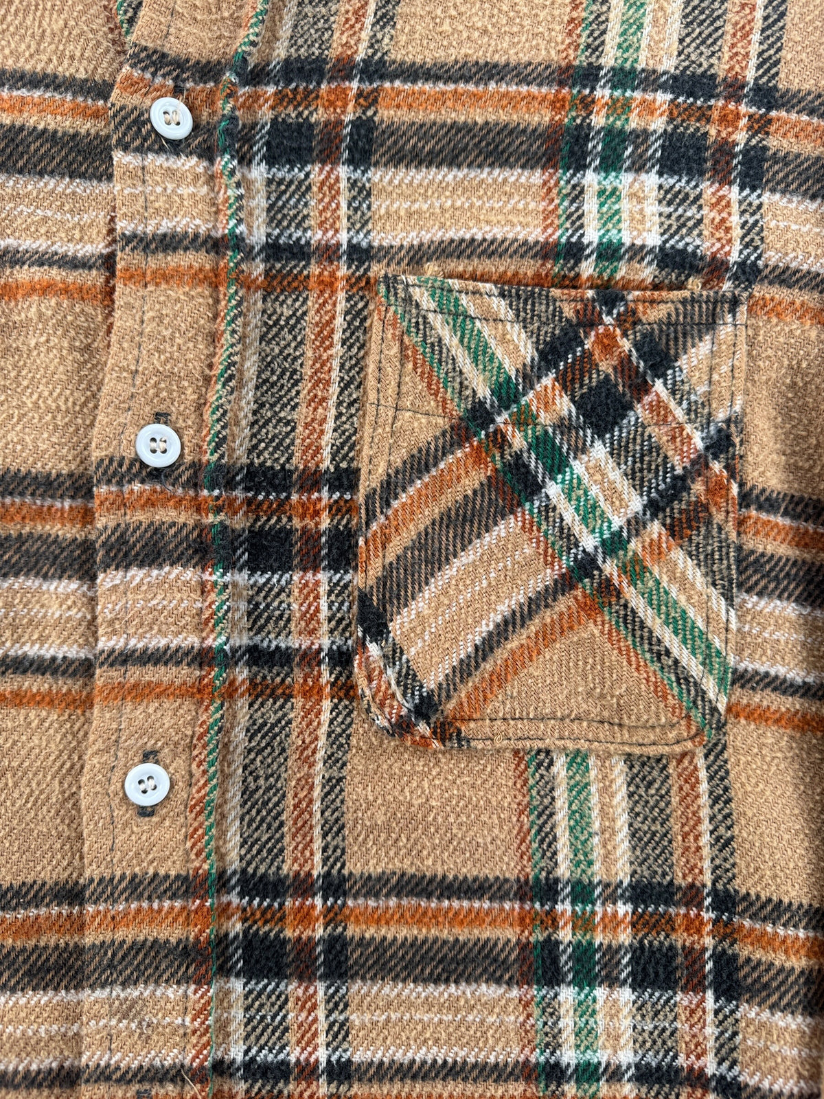 Pockets and buttons on Vintage 70s Big Mac Beige Cotton Flannel SZ L