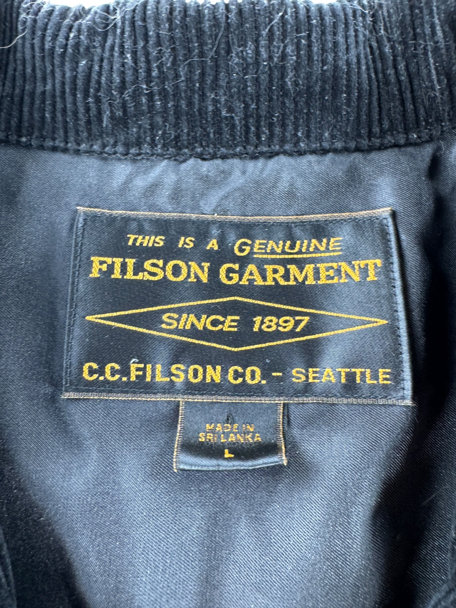 Label on Filson Black Corduroy Shirt Jacket SZ L