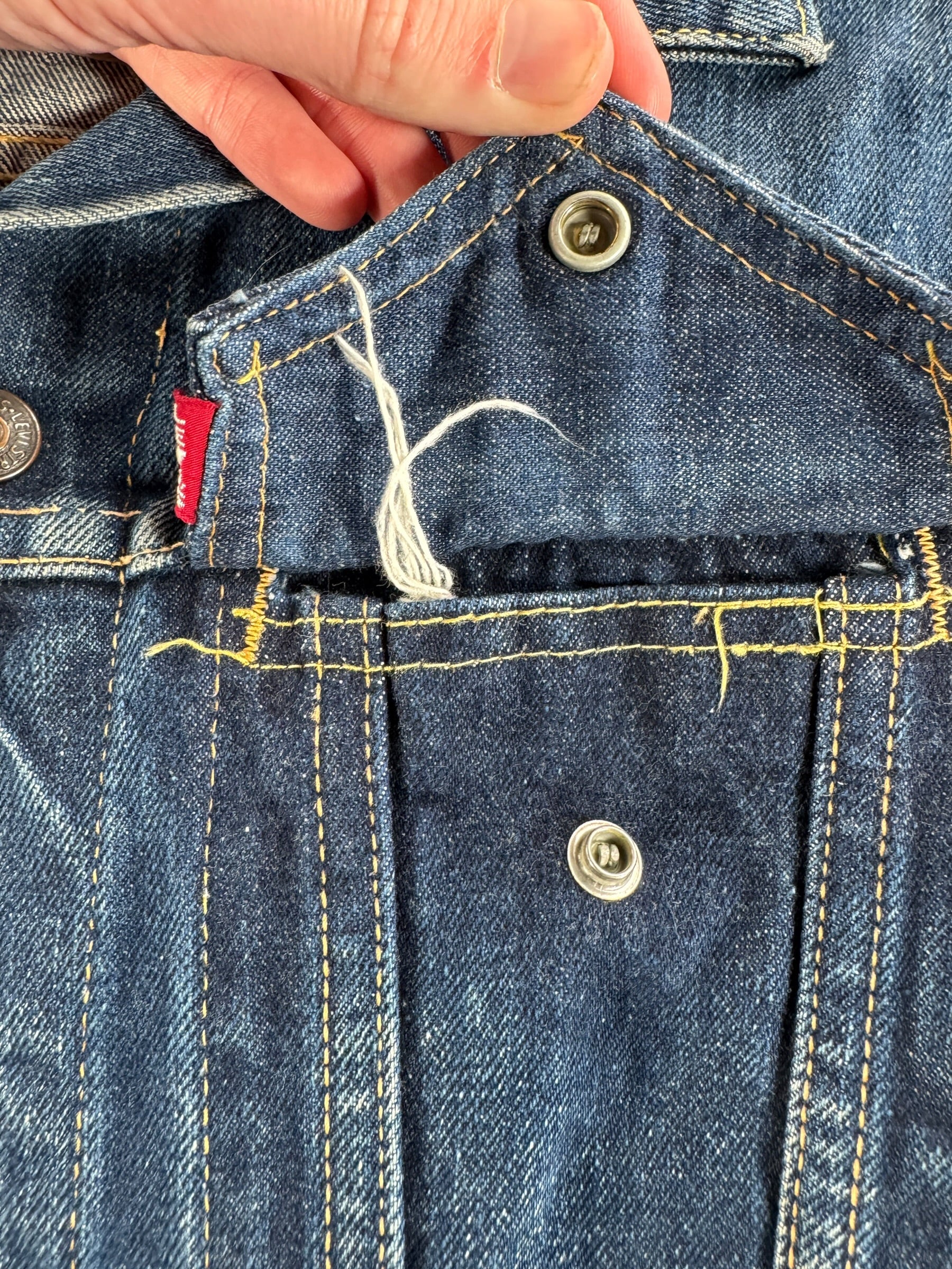 Understitch on Vintage Ladies Levis Big E 557B Trucker Jacket SZ 16
