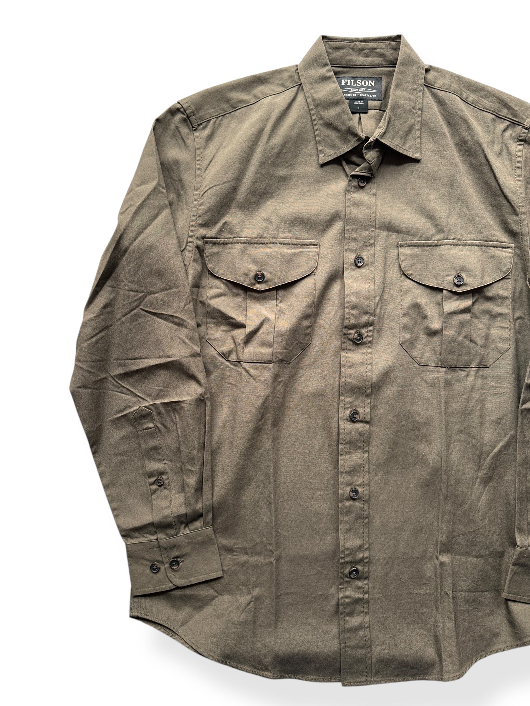 Front Right of Filson Lightweight Olive Green Shirt SZ S