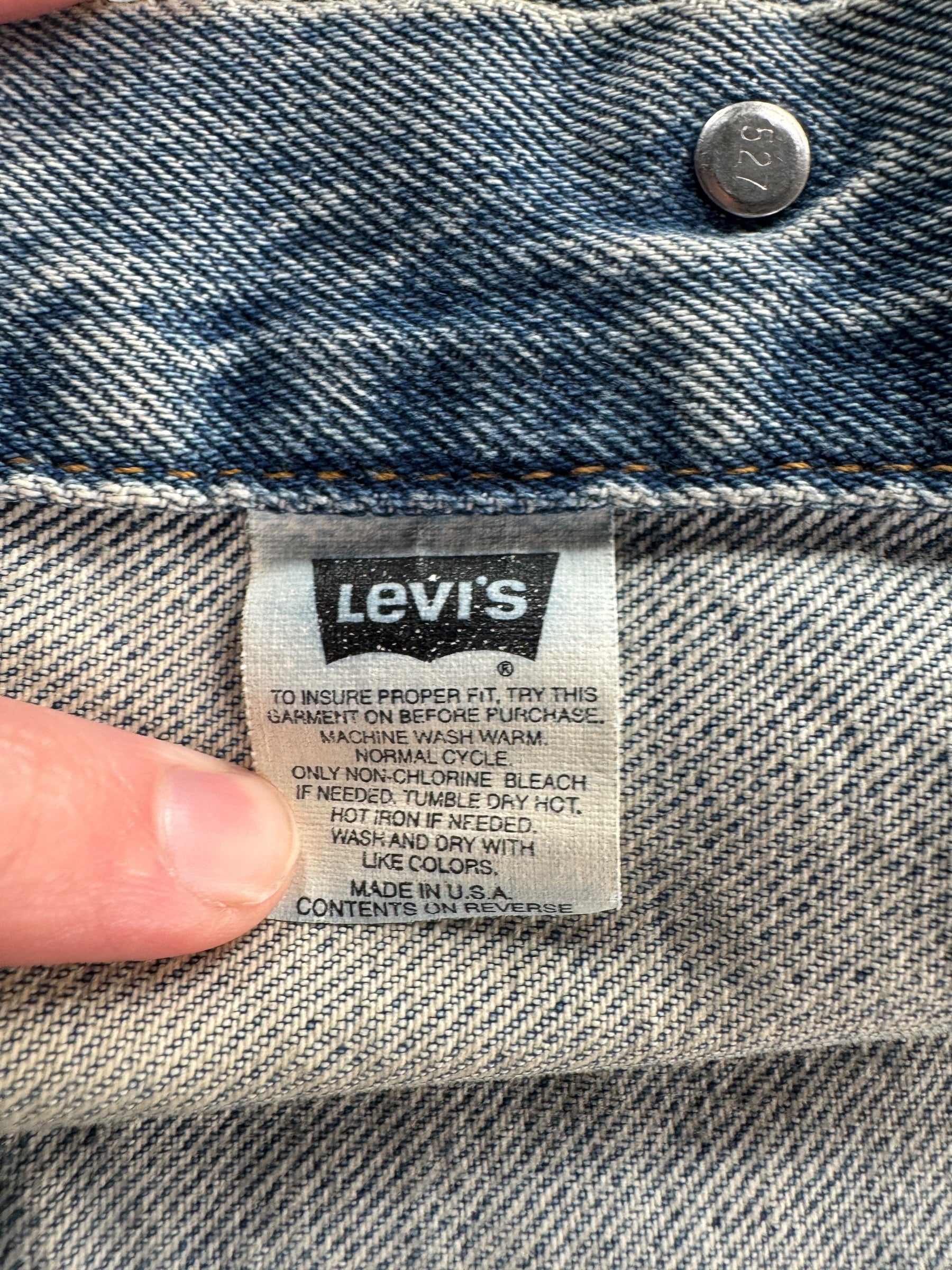 Tag on Vintage 90s Levi's Denim Trucker Jacket SZ XL
