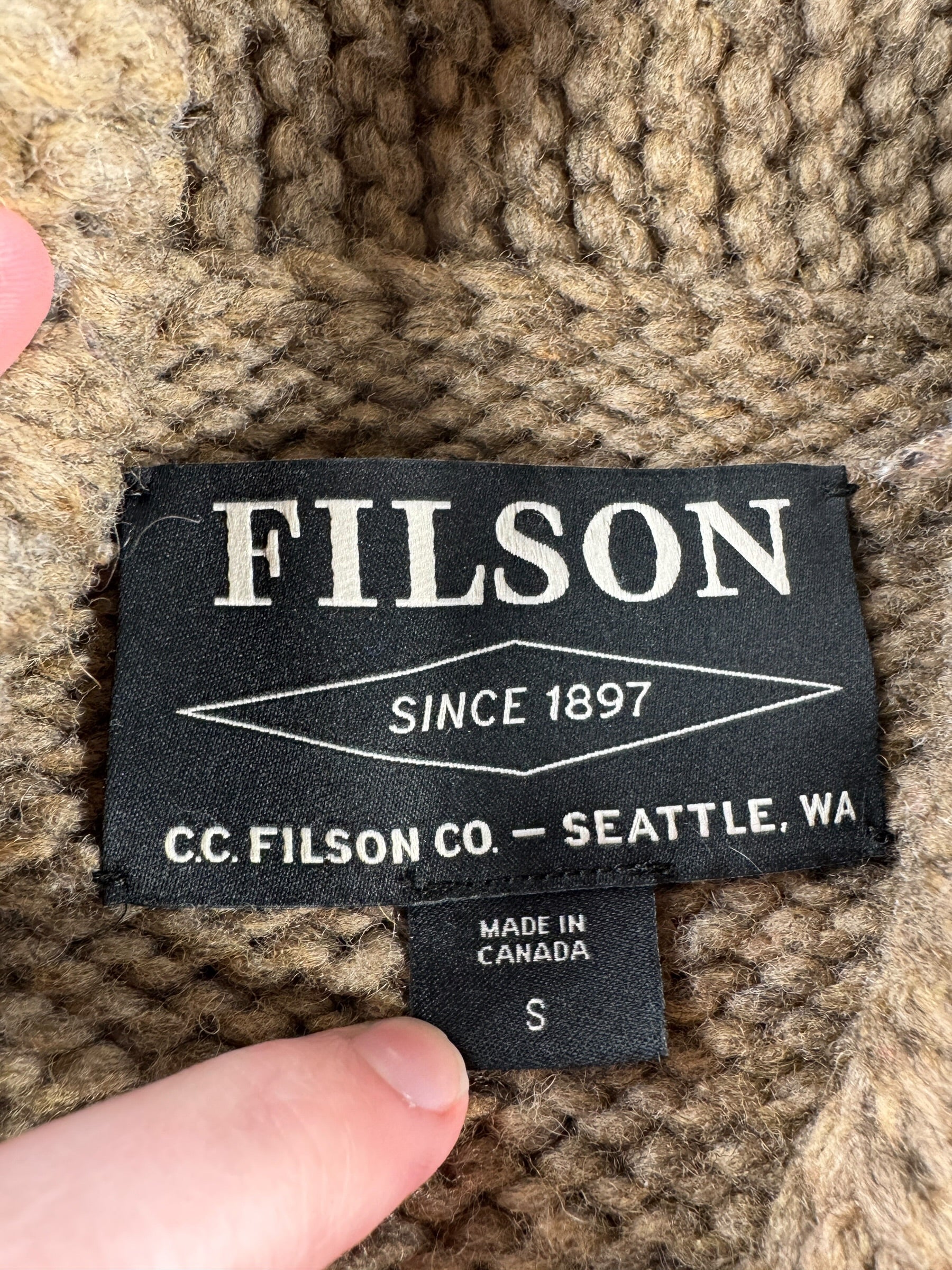 Label on Filson Limited Edition Cowichan Style Sweater SZ S