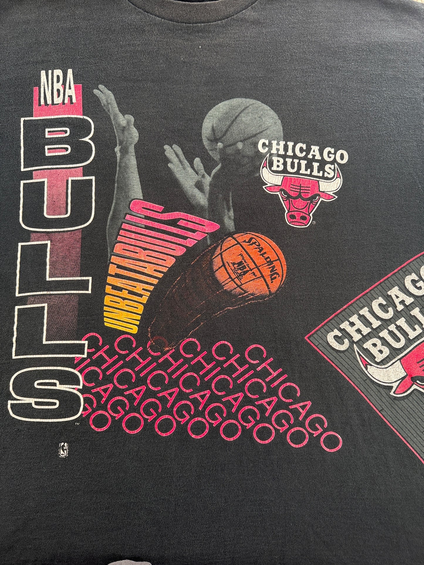 Front graphic on Vintage '91 Chicago Bulls Basketball Tee SZ XL