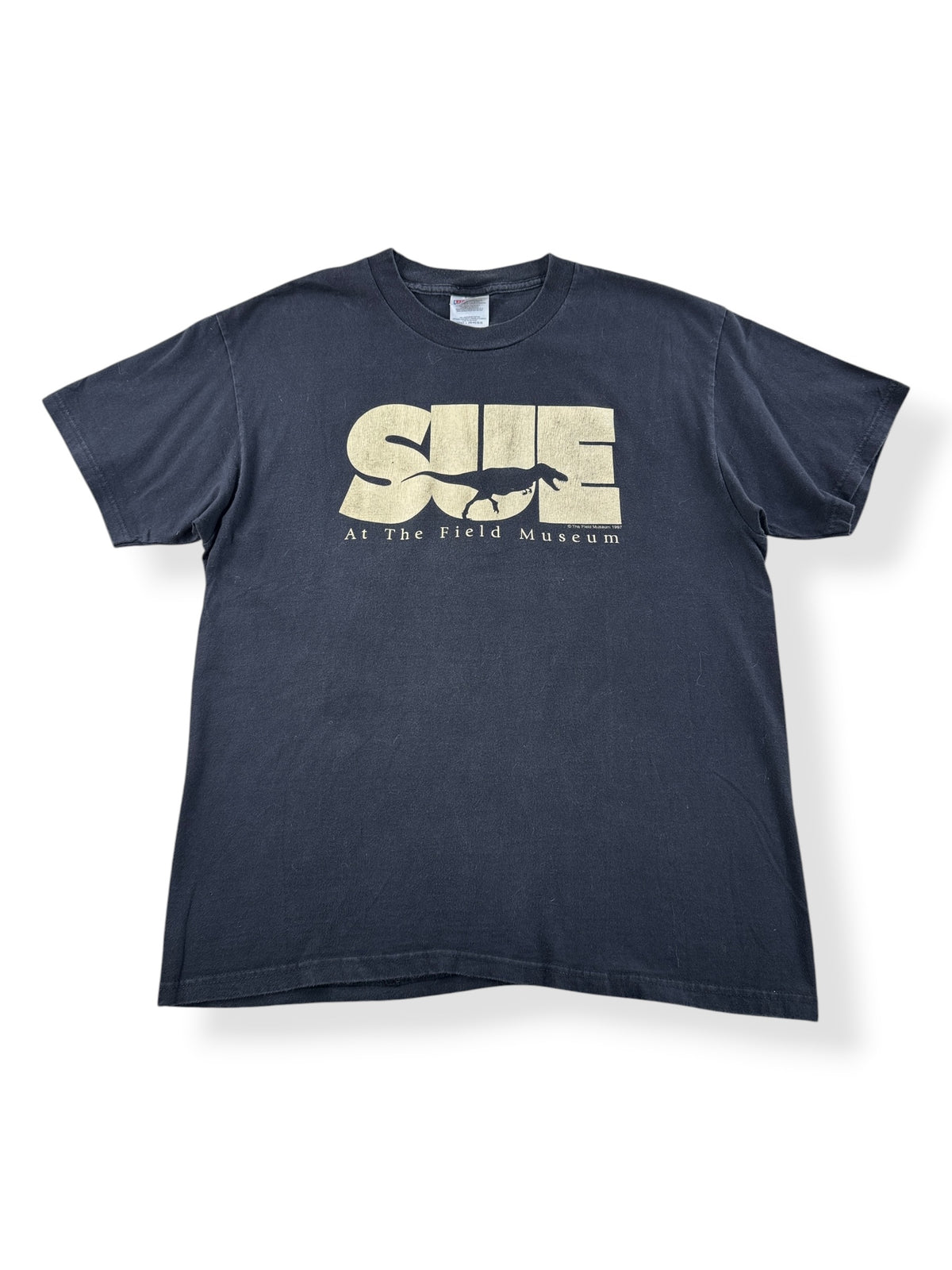 Front of Vintage Sue T. Rex Field Museum Tee SZ L