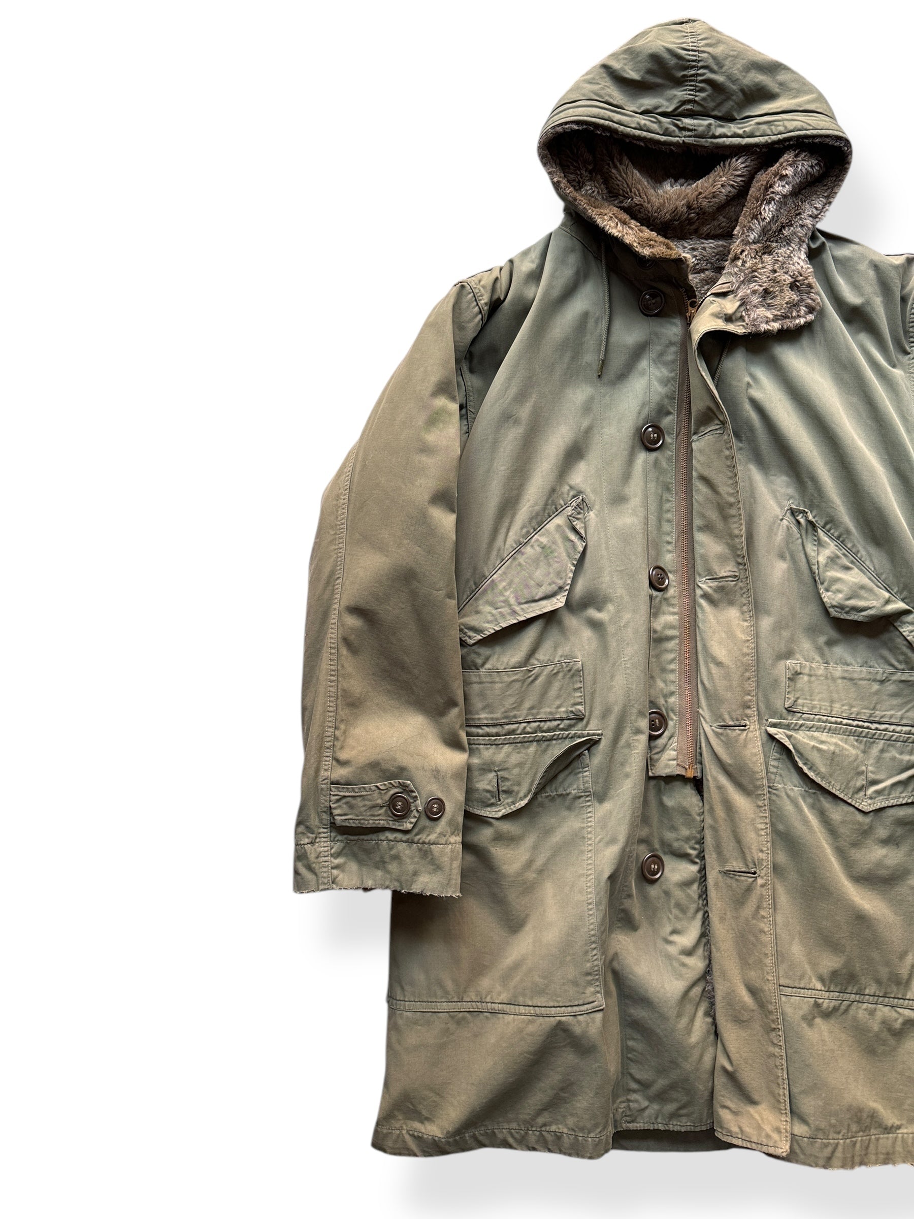 Front Right of Vintage 40s Era M47 Parka SZ L