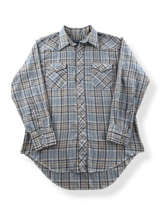 Front of Vintage Wrangler Pearl Snap SZ 16 1/2