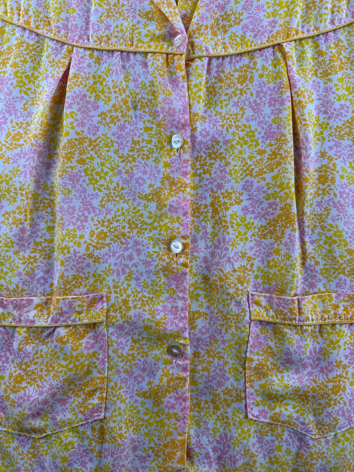 Buttons on front of Vintage Floral Babydoll Top SZ S/M