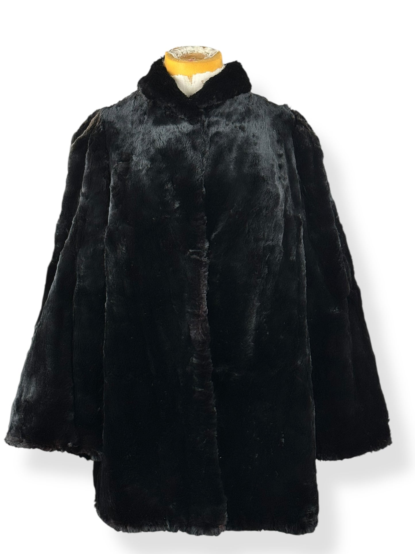 Front view of 1940s Black Mink Coat M-L