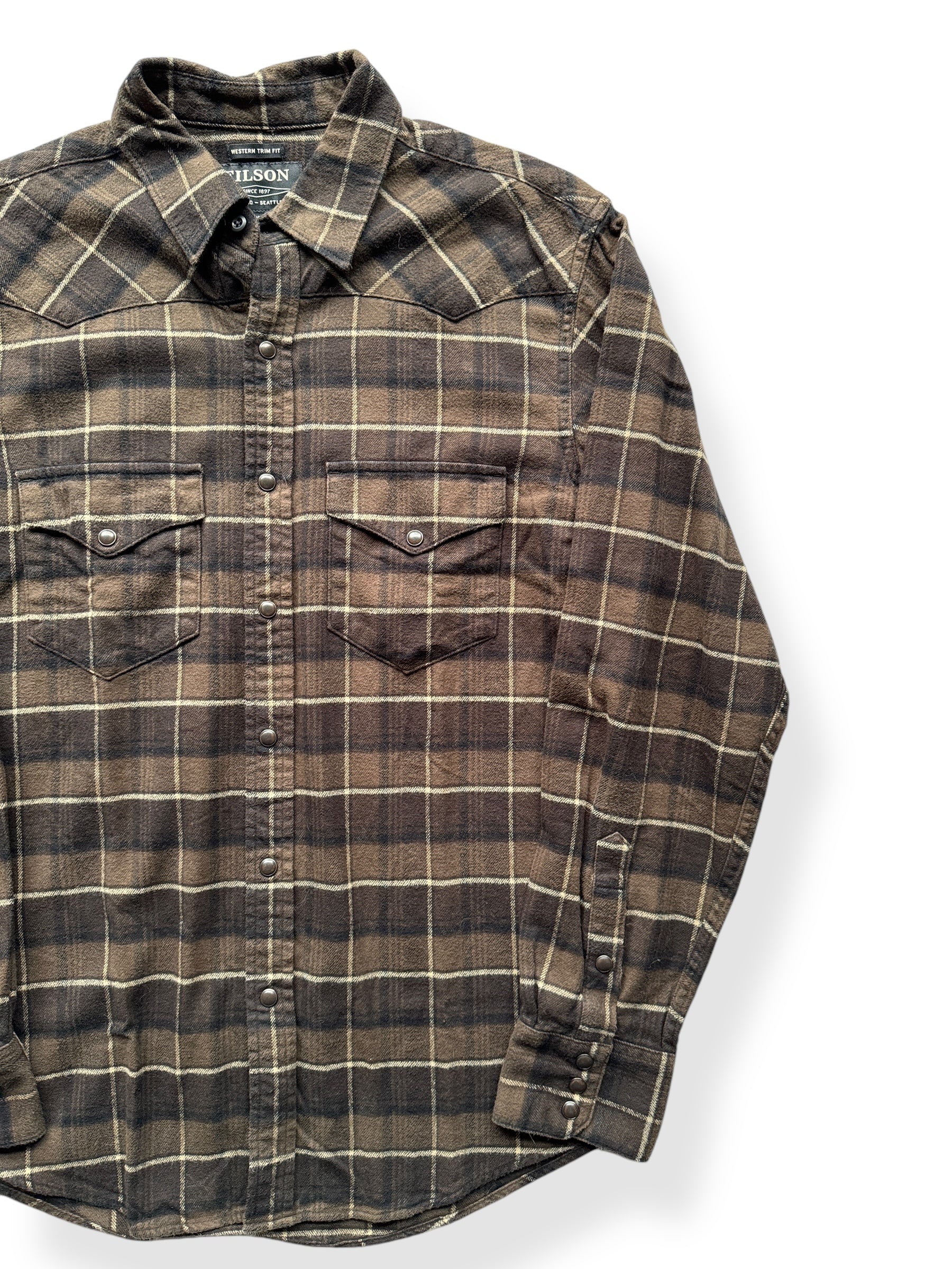 Front Left of Filson Western Trim Cotton Flannel SZ S