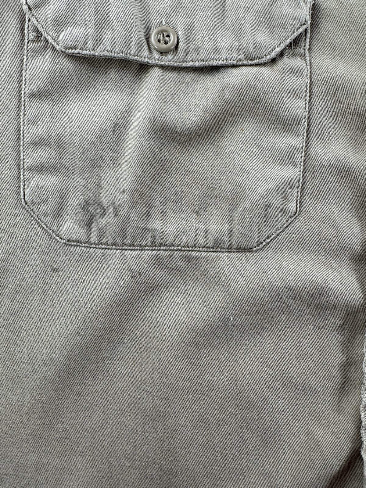Minor stains under front pocket on Vintage 1960s Distressed Big Mac Penney's Work Shirt SZ M