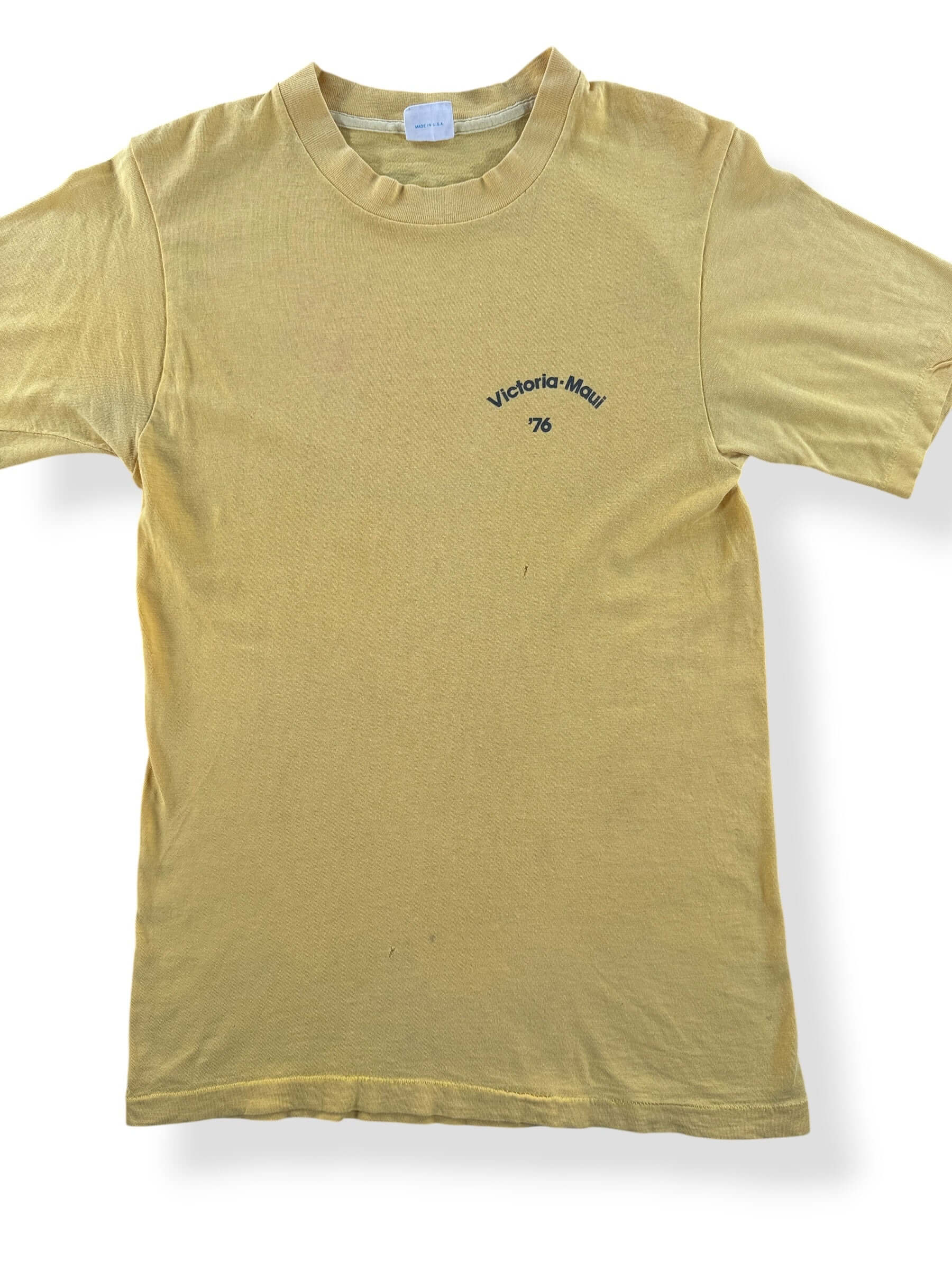Front Close Up of Vintage Victoria-Maui '76 Tee SZ S (Fits XS)